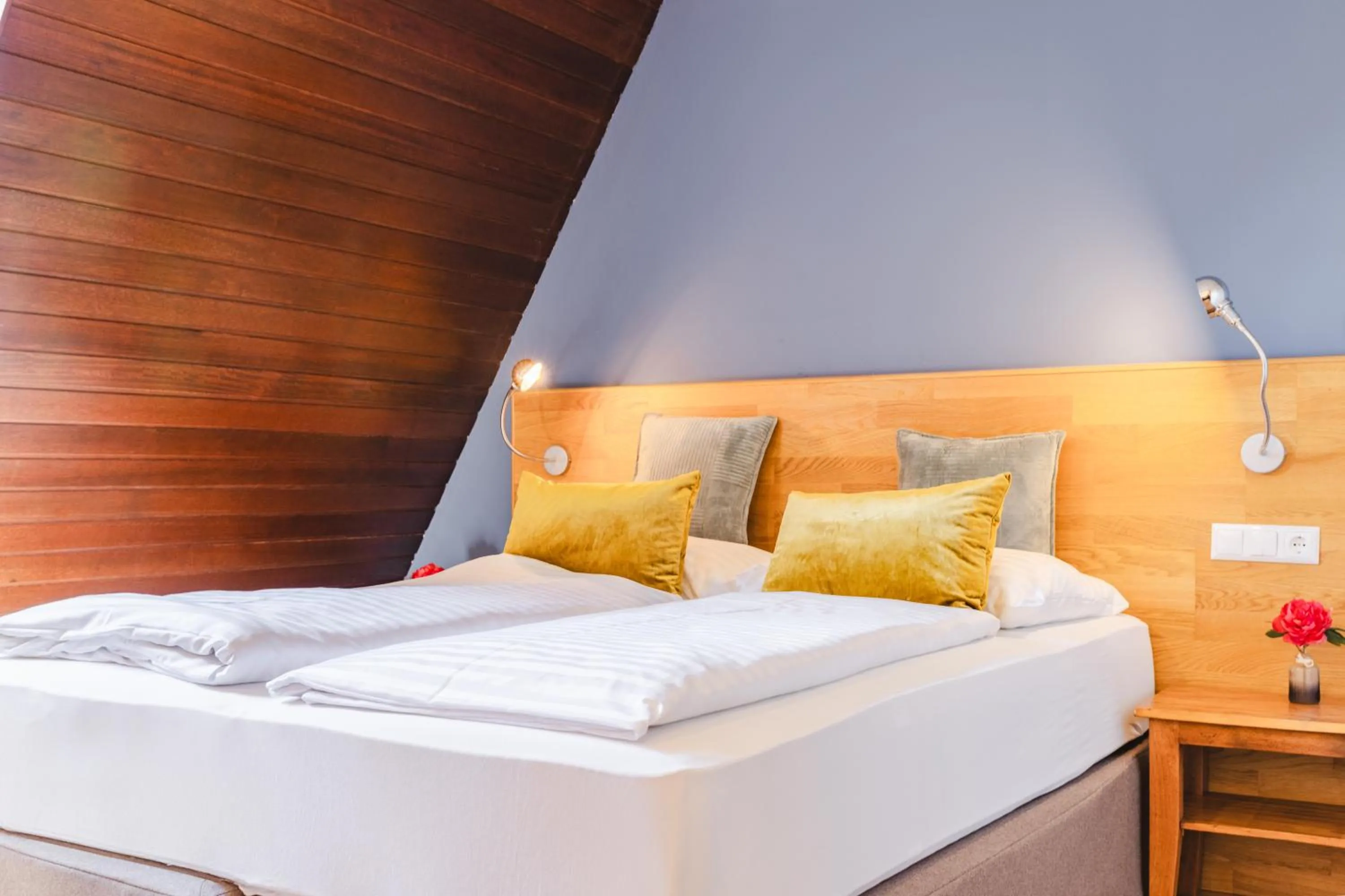 Bedroom, Bed in Hotel Kaiserhof