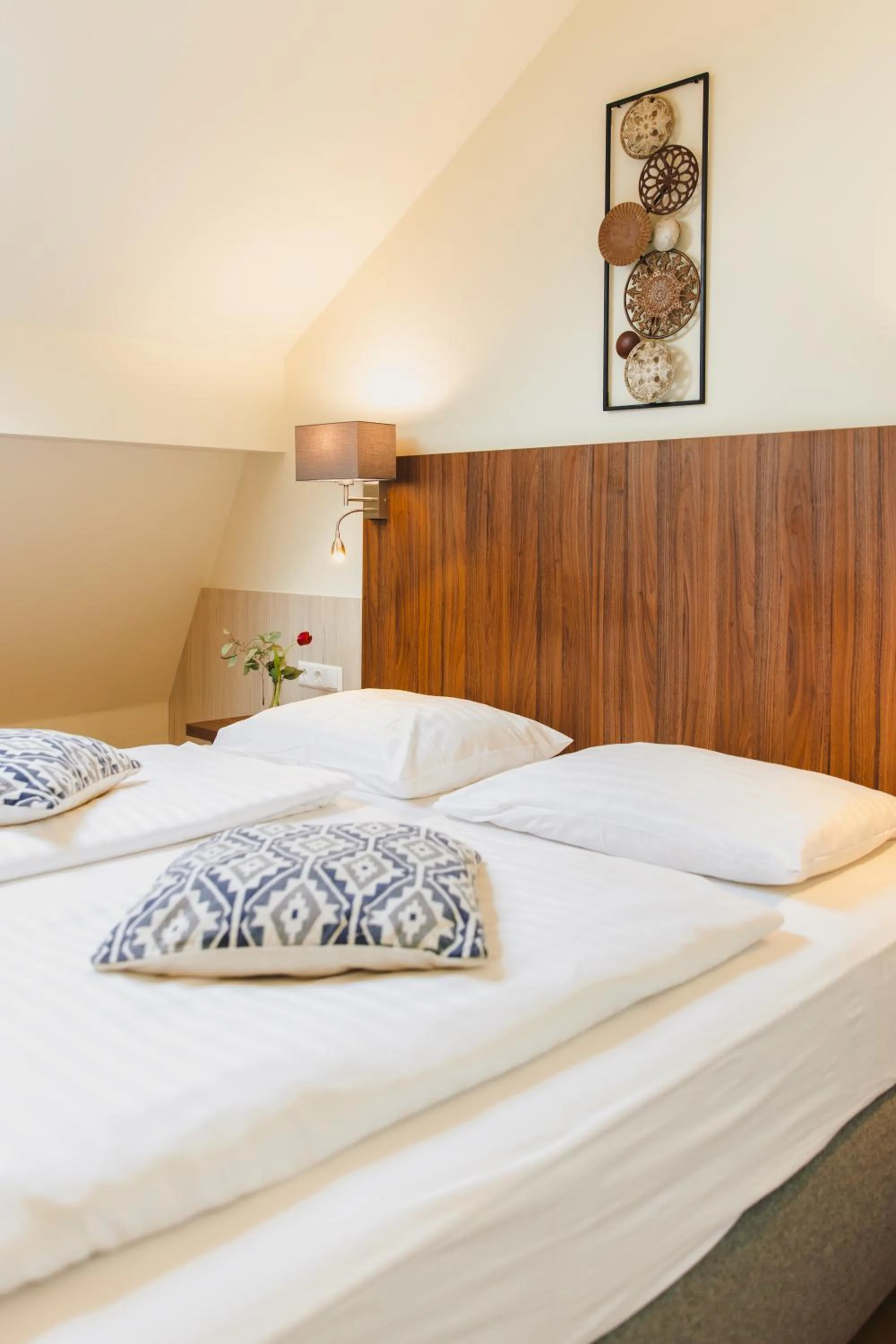 Bedroom, Bed in Hotel Kaiserhof