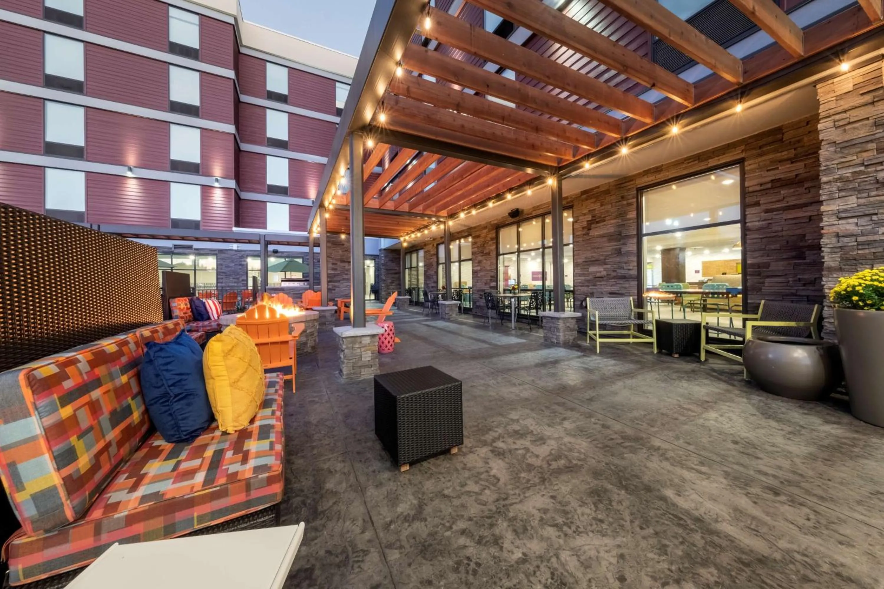 Inner courtyard view in Home2 Suites By Hilton Portland Hillsboro