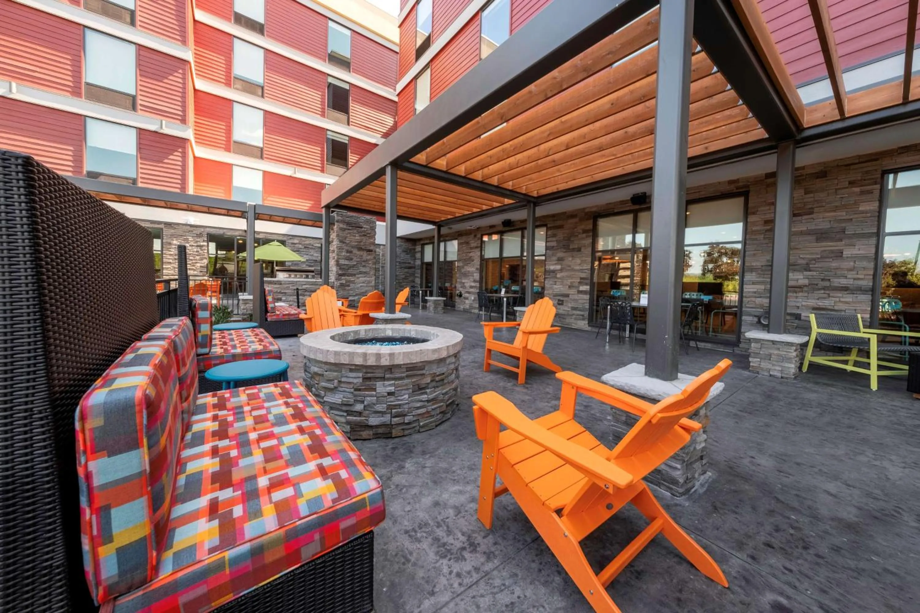Patio in Home2 Suites By Hilton Portland Hillsboro
