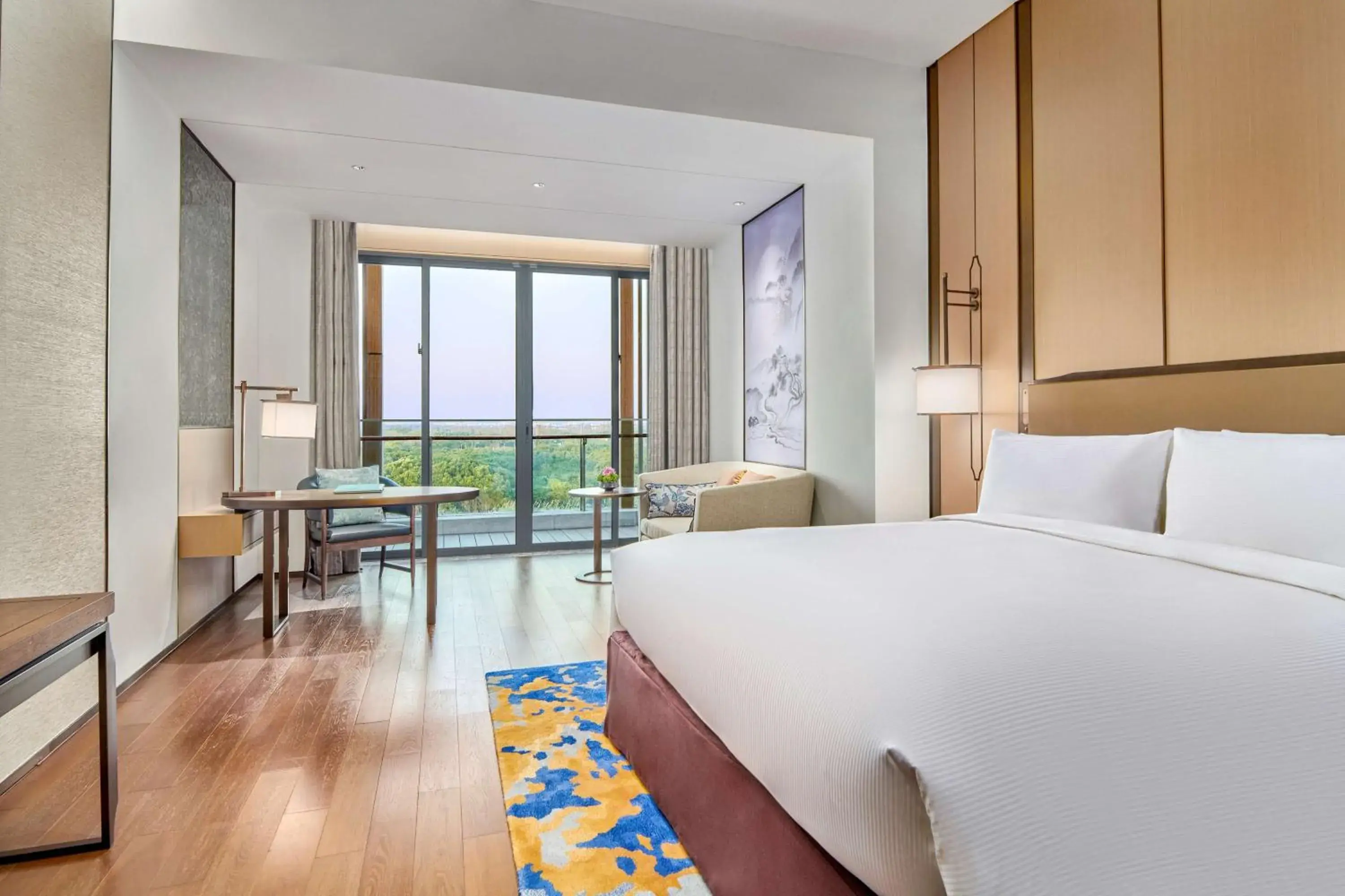 Deluxe King Room in Hilton Shanghai Fengxian Deluxe King Room in Hilton Shanghai Fengxian