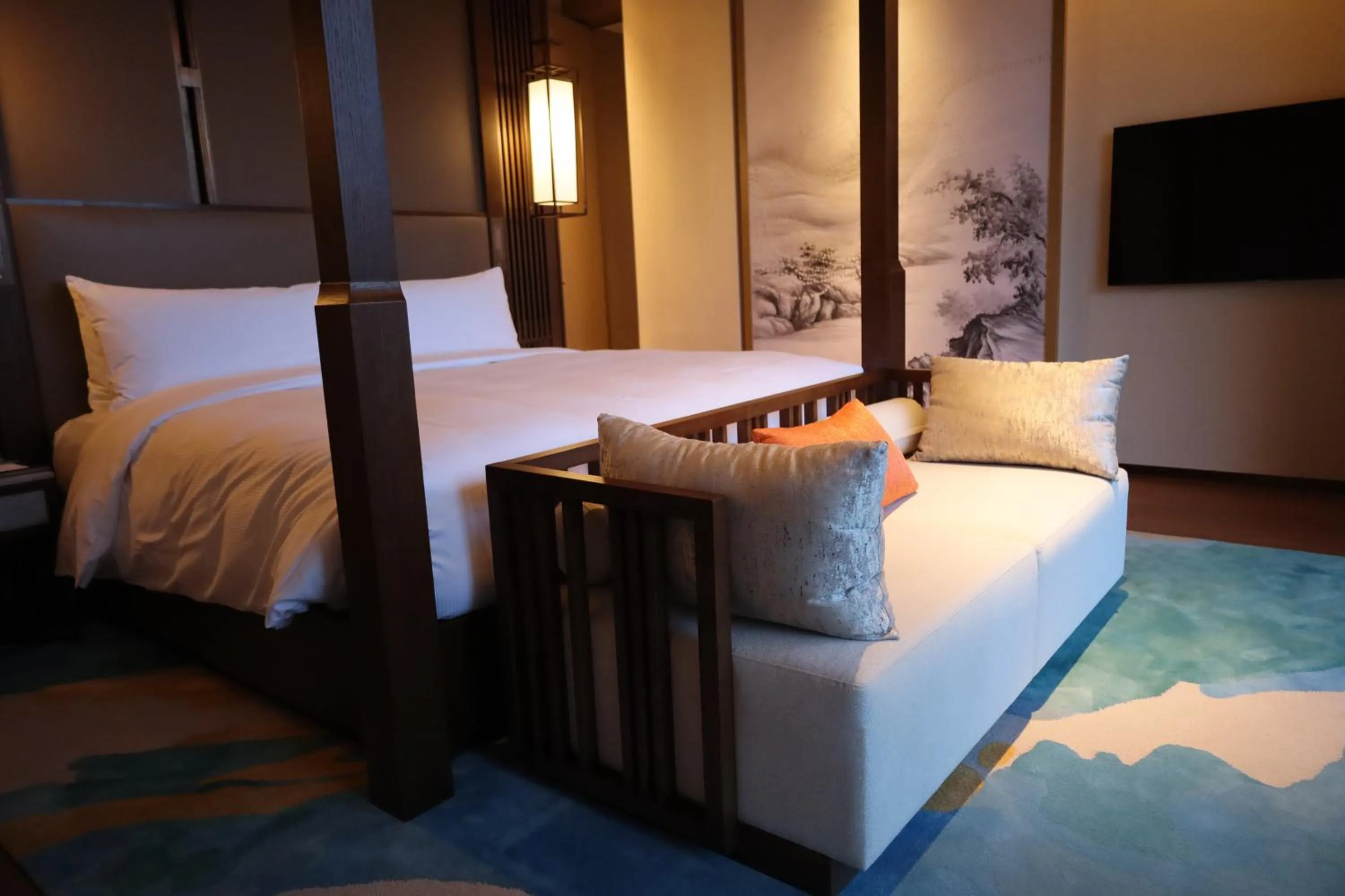 Bedroom, Bed in Hilton Shanghai Fengxian