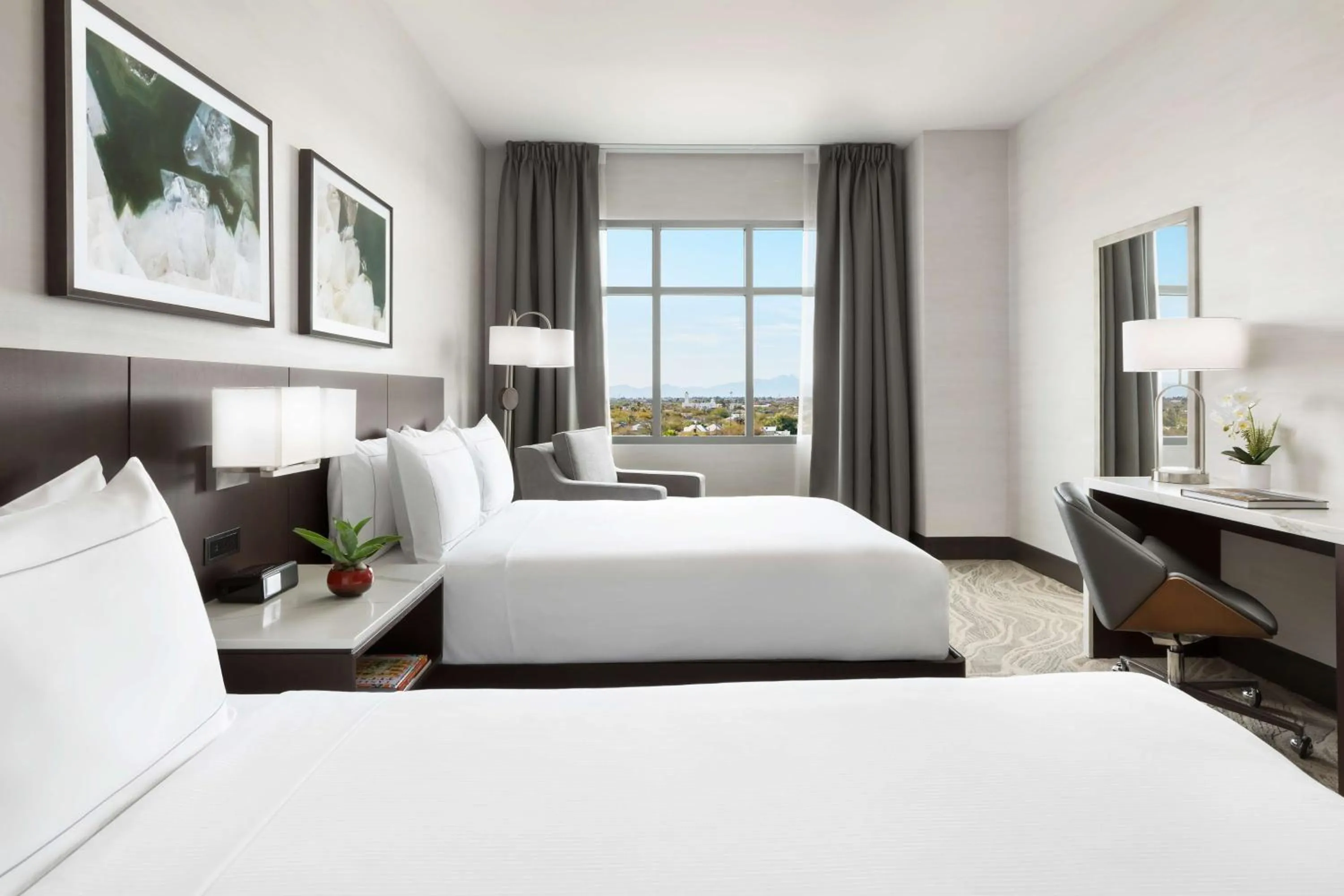 Bed in Doubletree By Hilton Tucson Downtown Convention Center