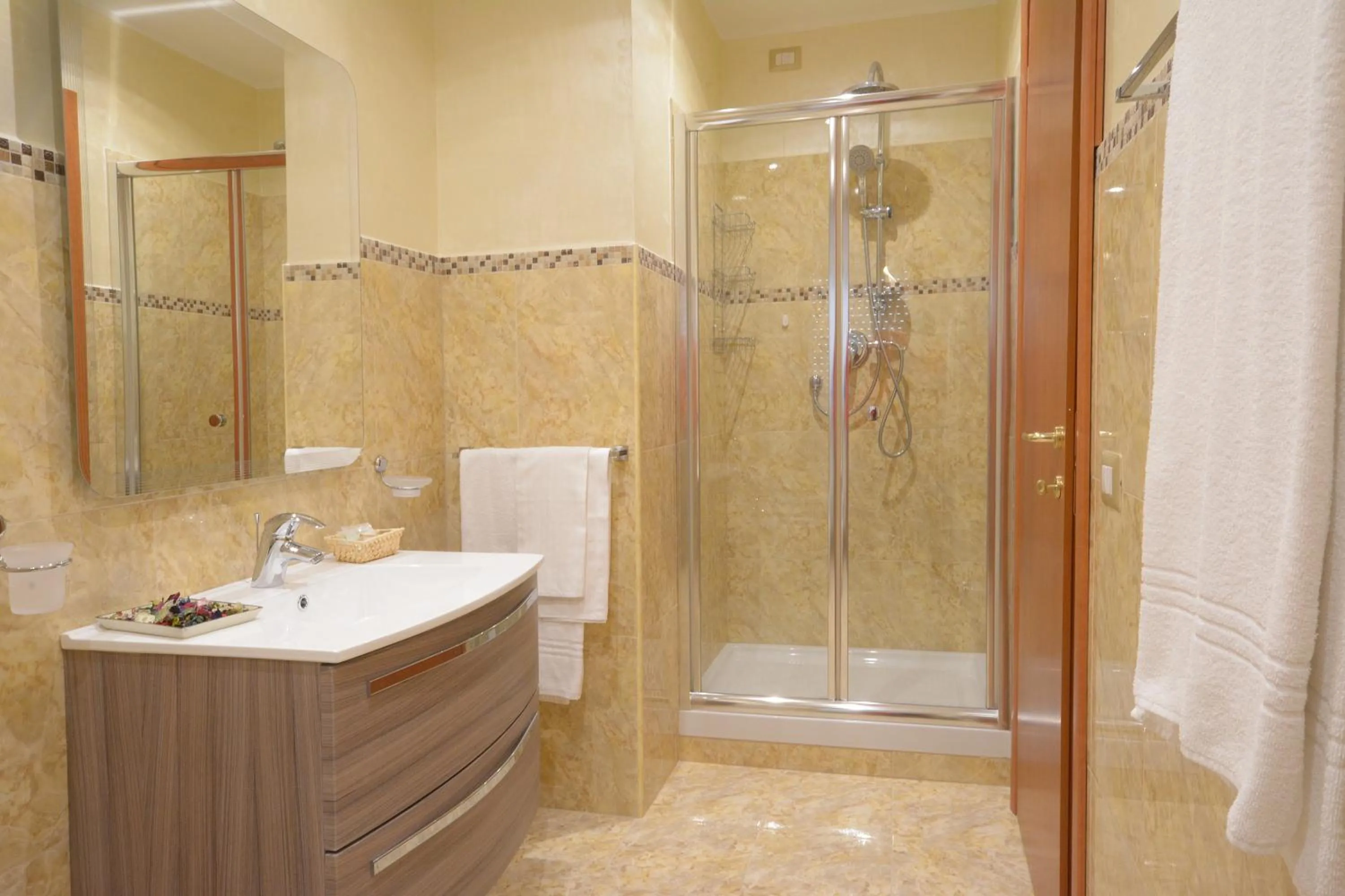 Bathroom in Hotel President