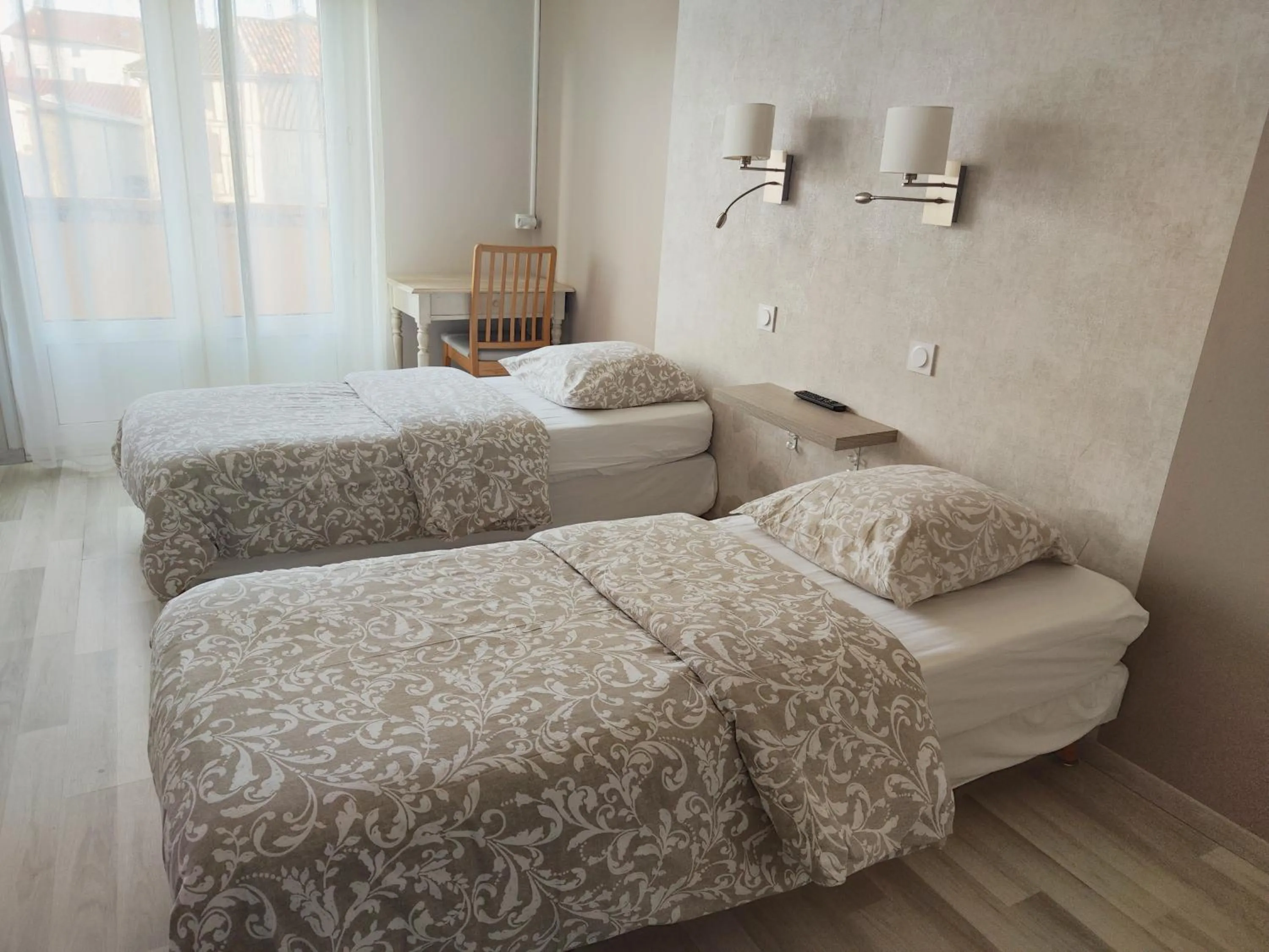 Bed in Hôtel-Restaurant le Commerce