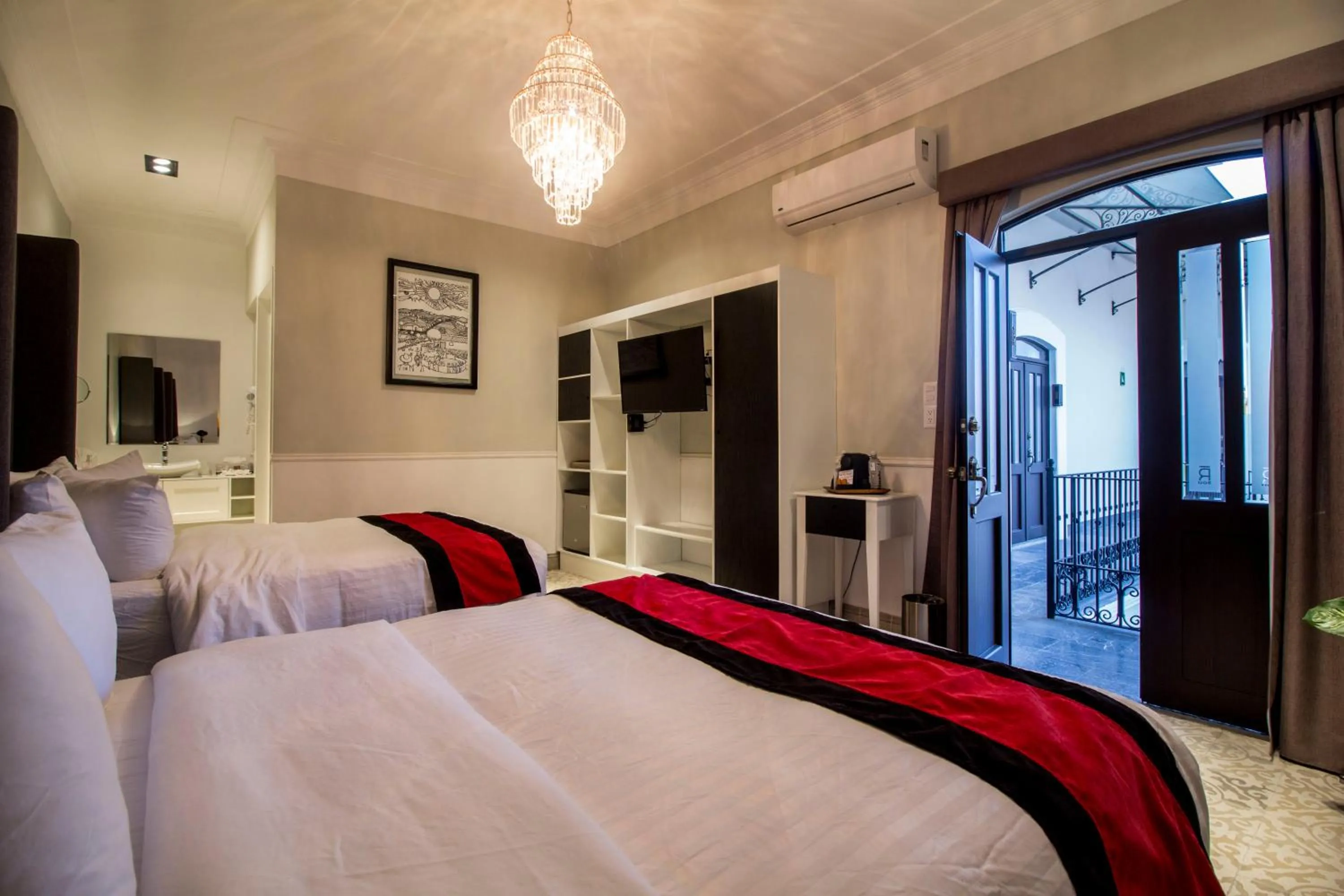 Bed in Hotel Business Real 500