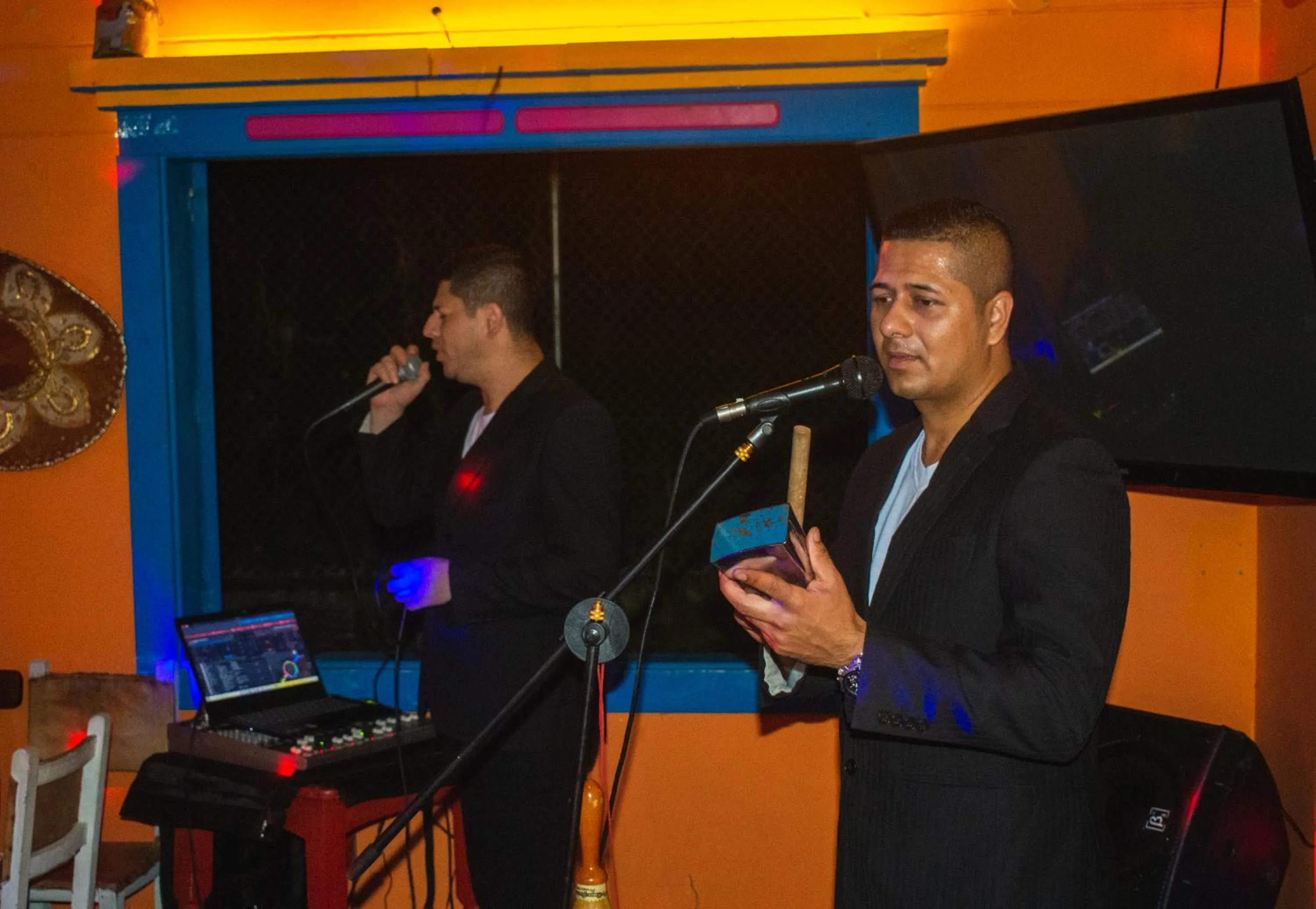 Evening entertainment in Hotel Posada San Sebastian