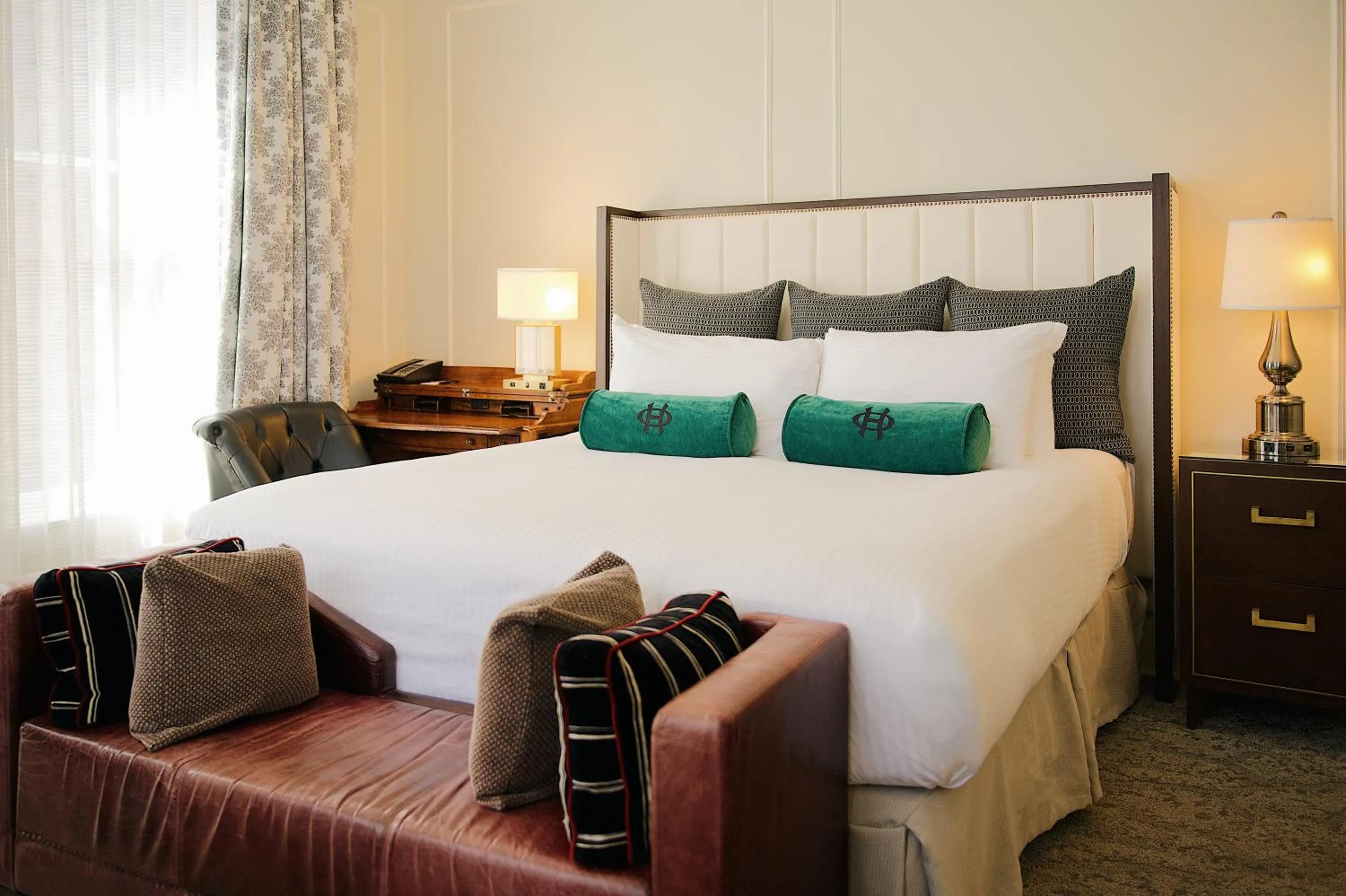 Bed in The Oxford Hotel