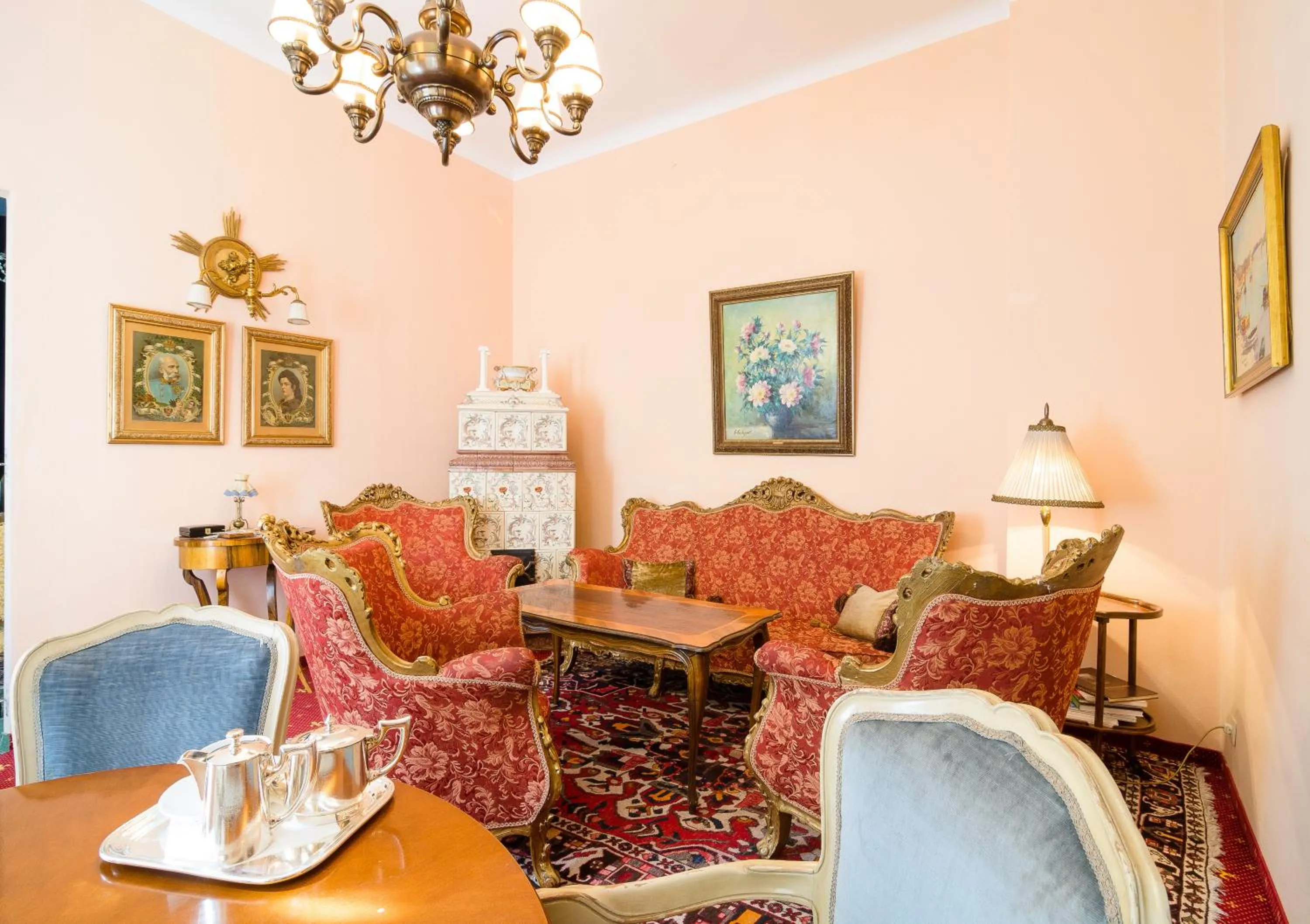 Photo of the whole room in Villa Excelsior Hotel & Kurhaus