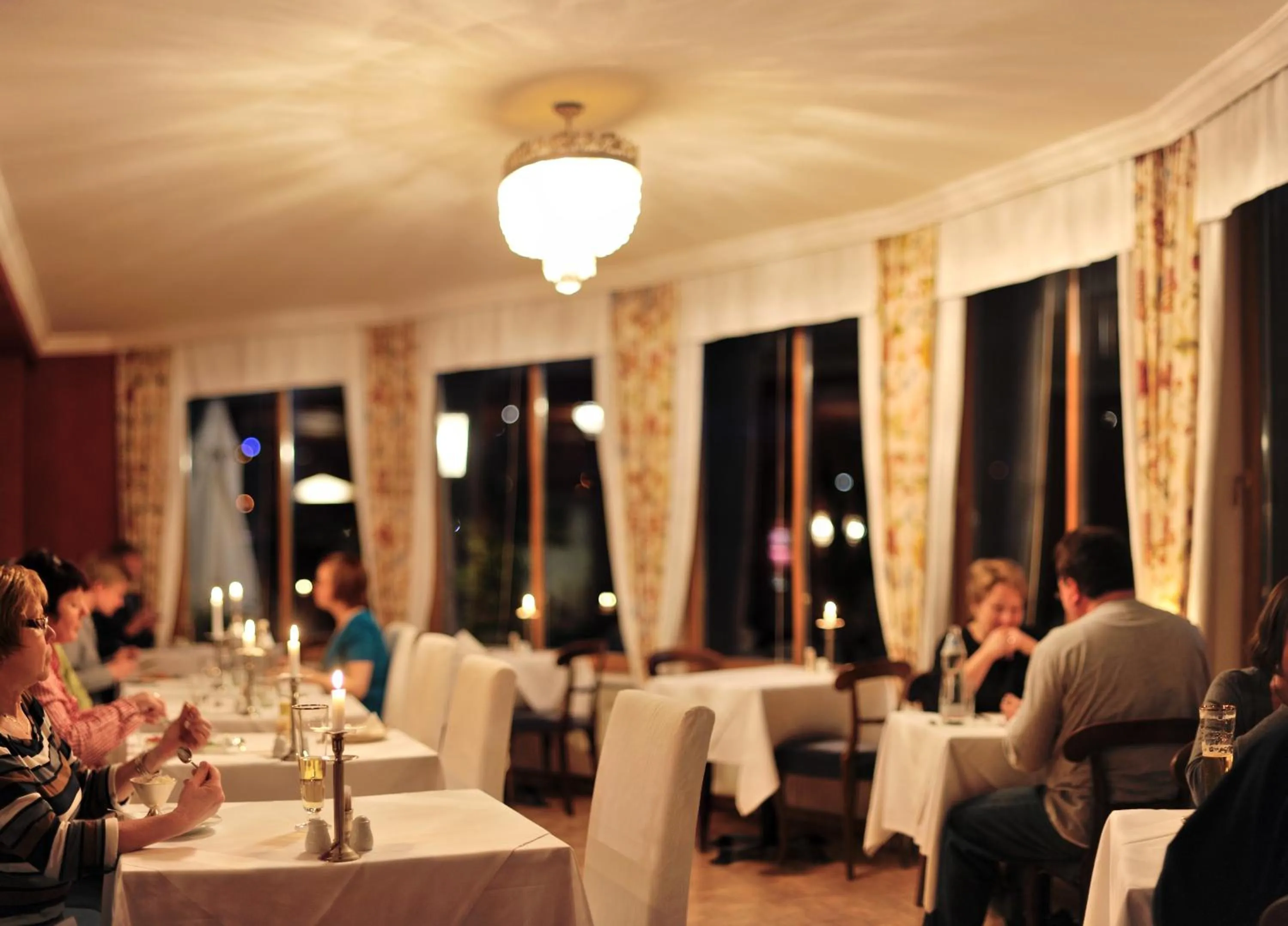 Restaurant/places to eat in Villa Excelsior Hotel & Kurhaus