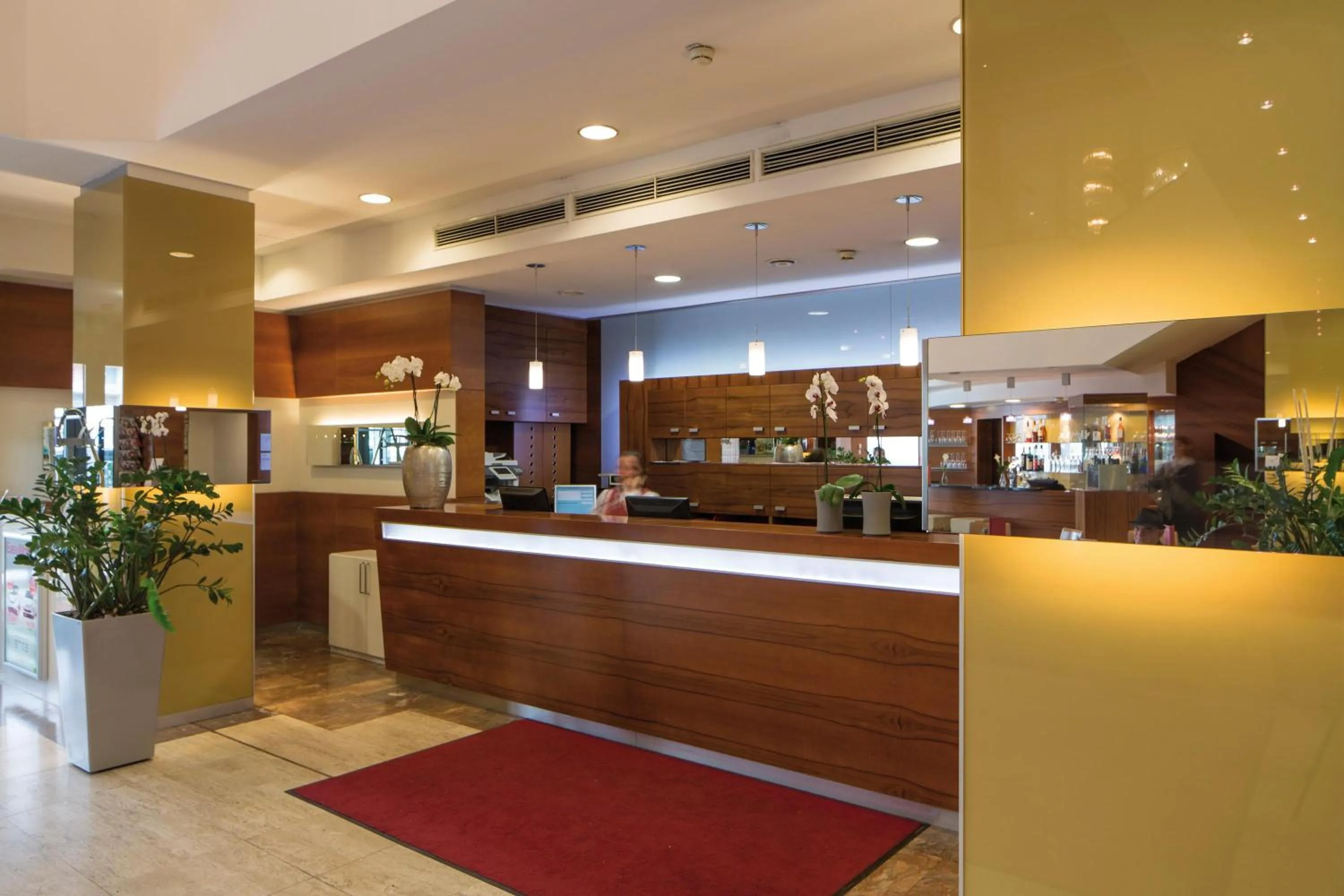 Lobby or reception in Austria Trend Hotel Europa Graz Hauptbahnhof