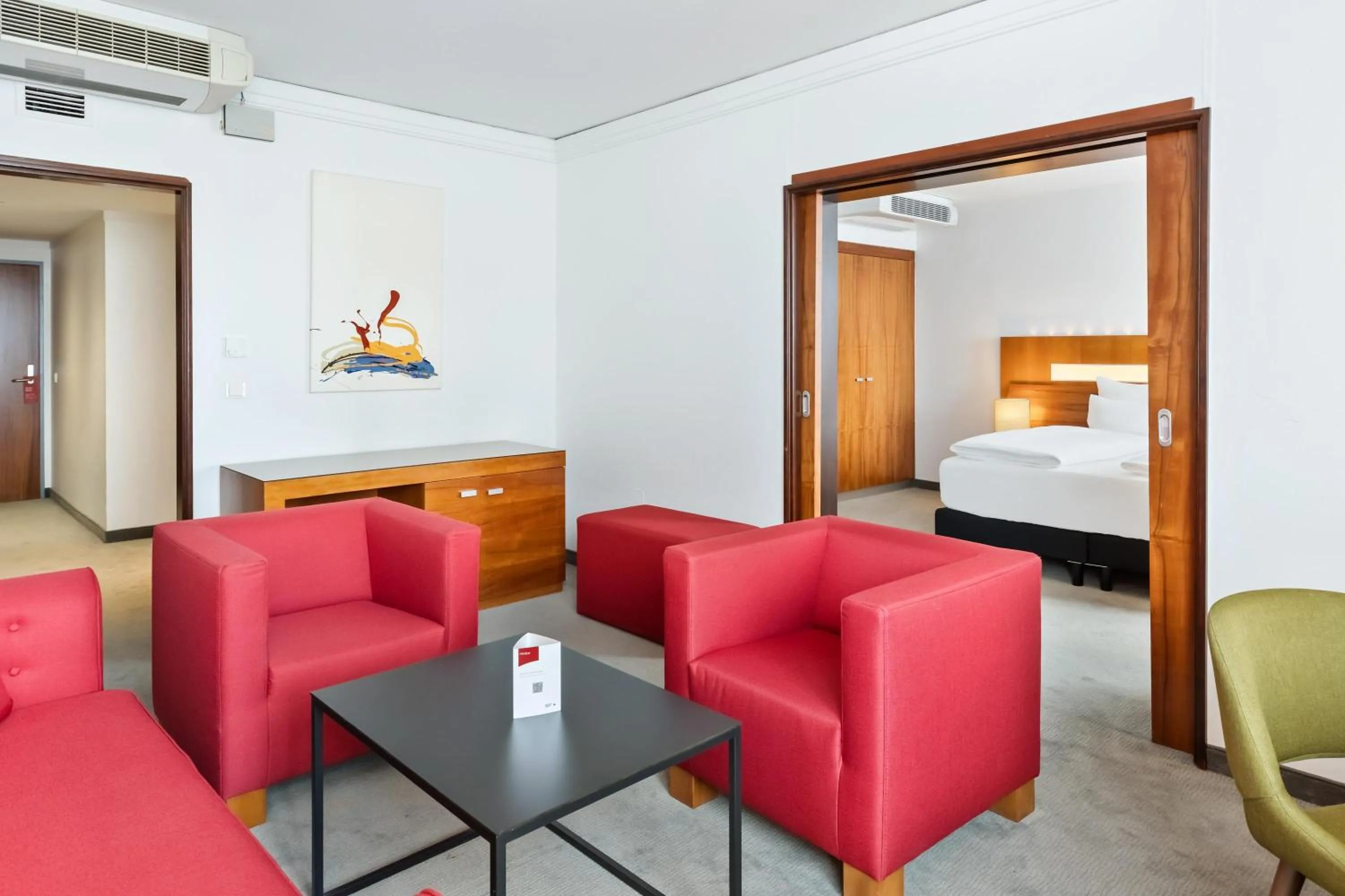 Photo of the whole room, Bed in Austria Trend Hotel Europa Graz Hauptbahnhof