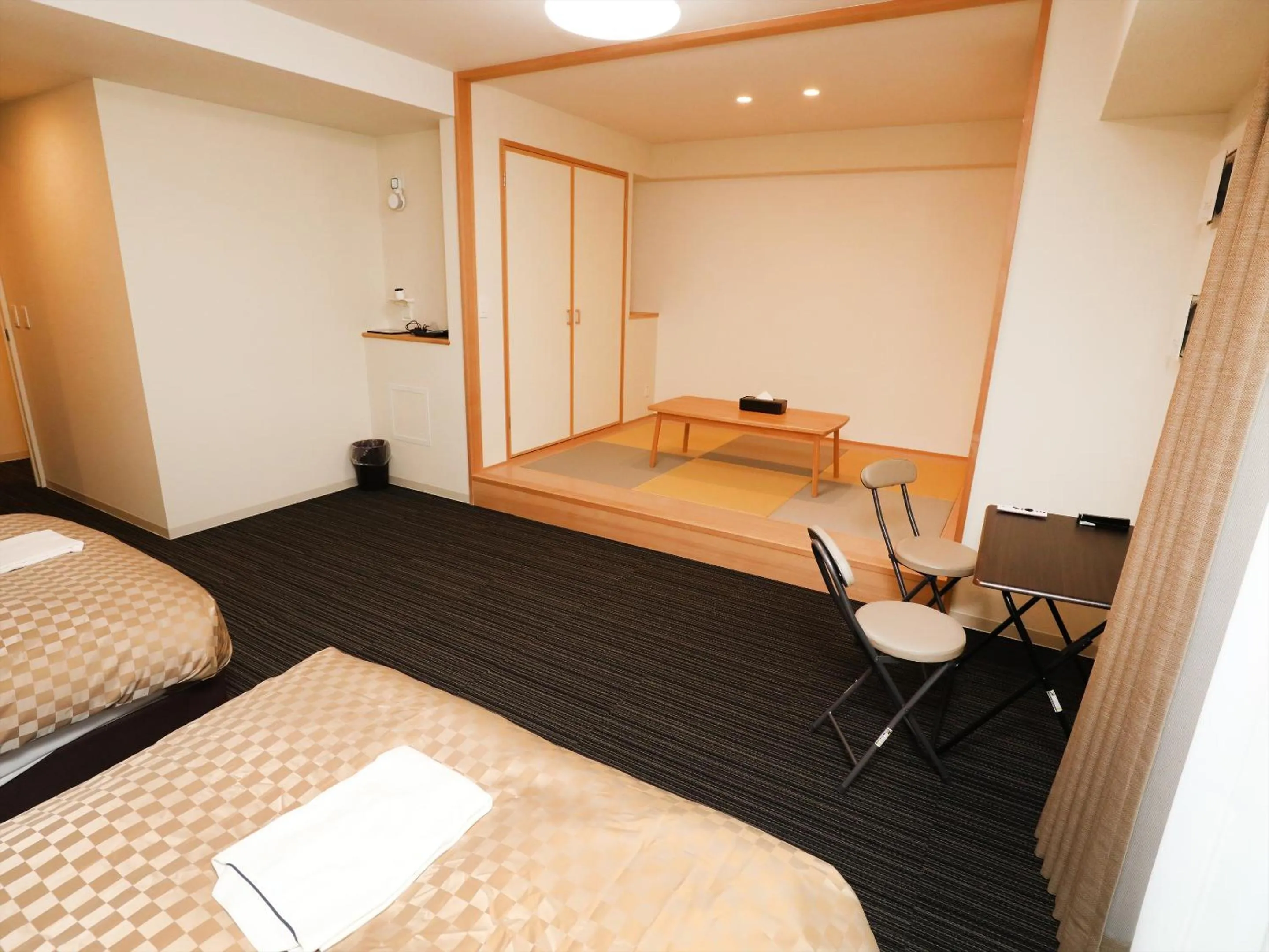 Photo of the whole room, Bed in MERBABU STAY OSAKA