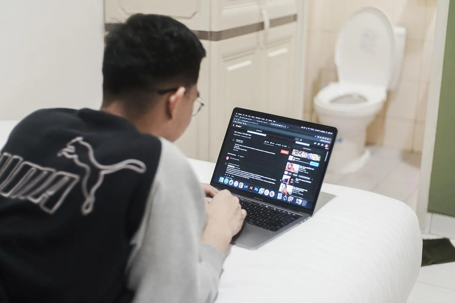 Bed in Social Hub by TwoSpaces