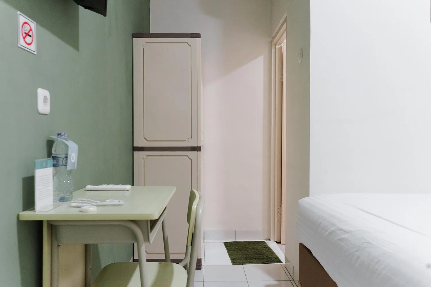 Bed in Social Hub by TwoSpaces