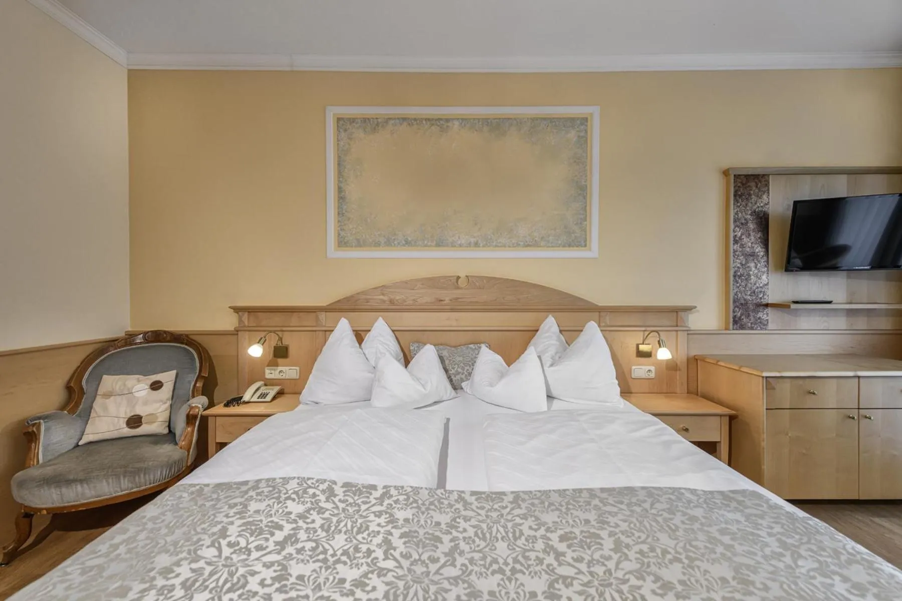 Photo of the whole room, Bed in Hotel Alpenblick