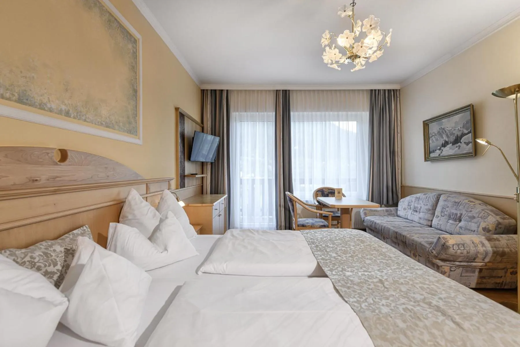 Photo of the whole room, Bed in Hotel Alpenblick