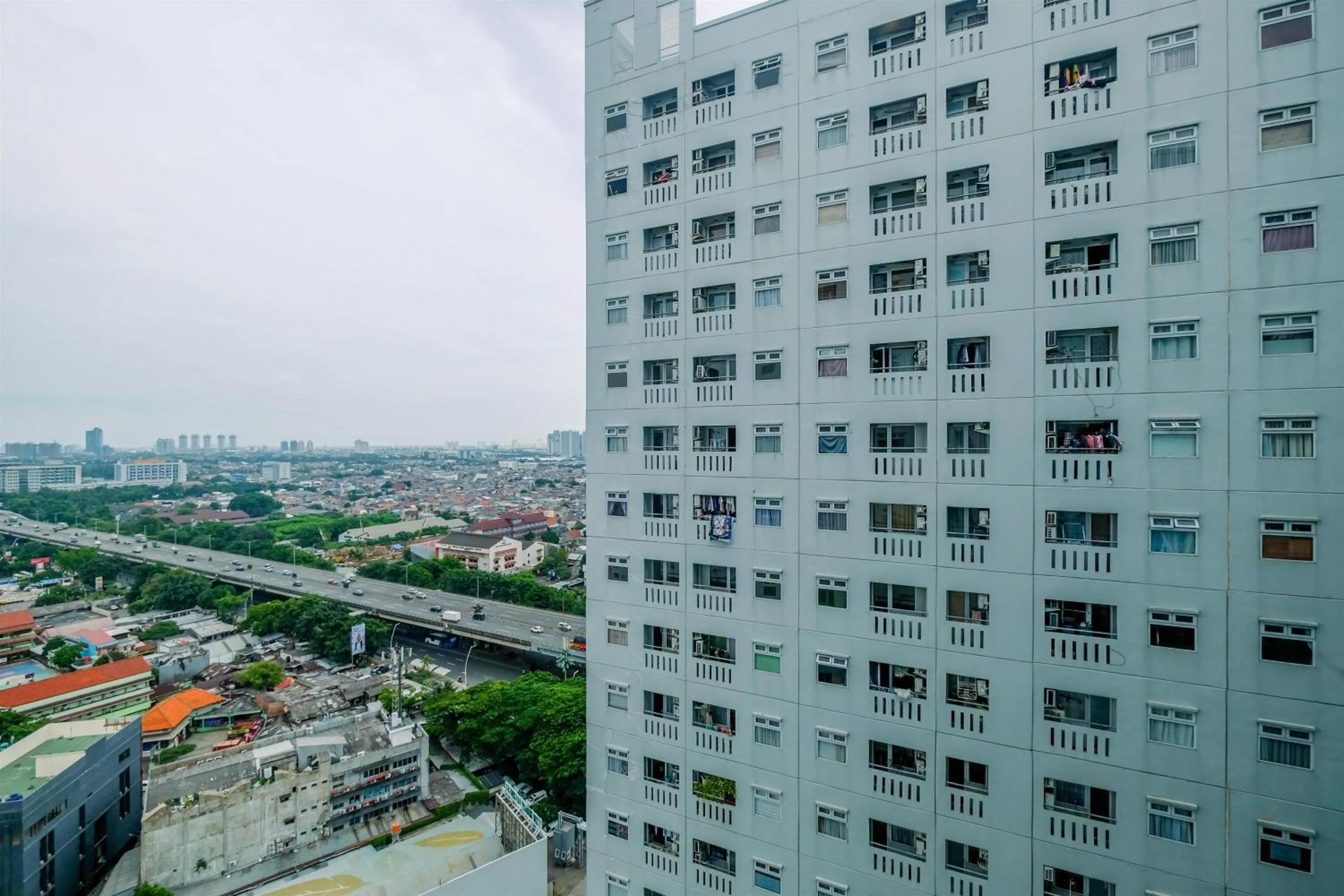 New Room Studio at Green Pramuka City Apartment By Travelio