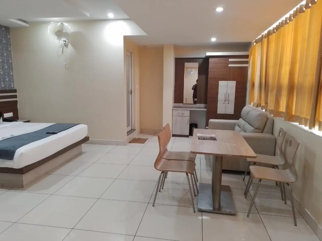 Bedroom, Bed in hotel fortune suites