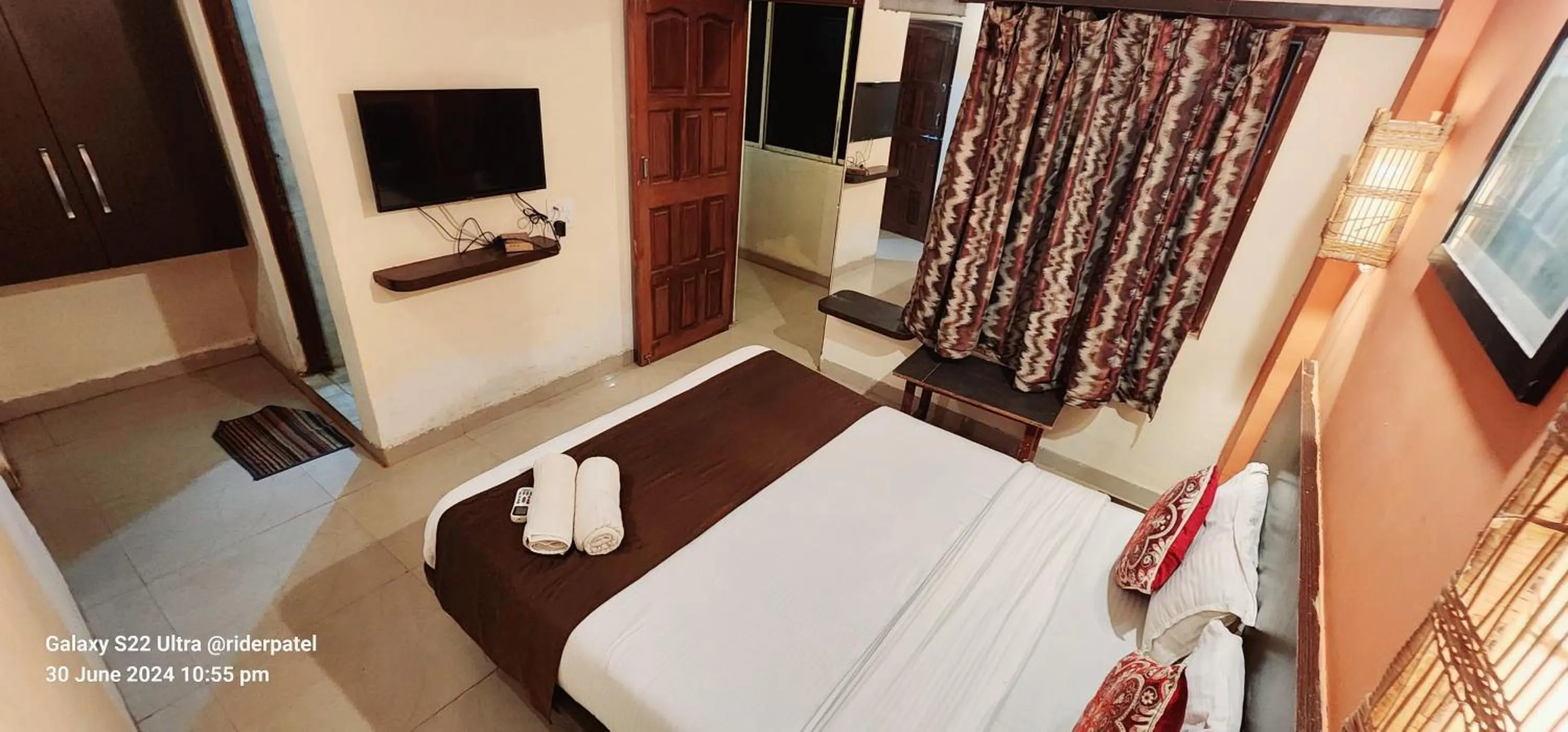 Bed in Hotel Rajeshwar