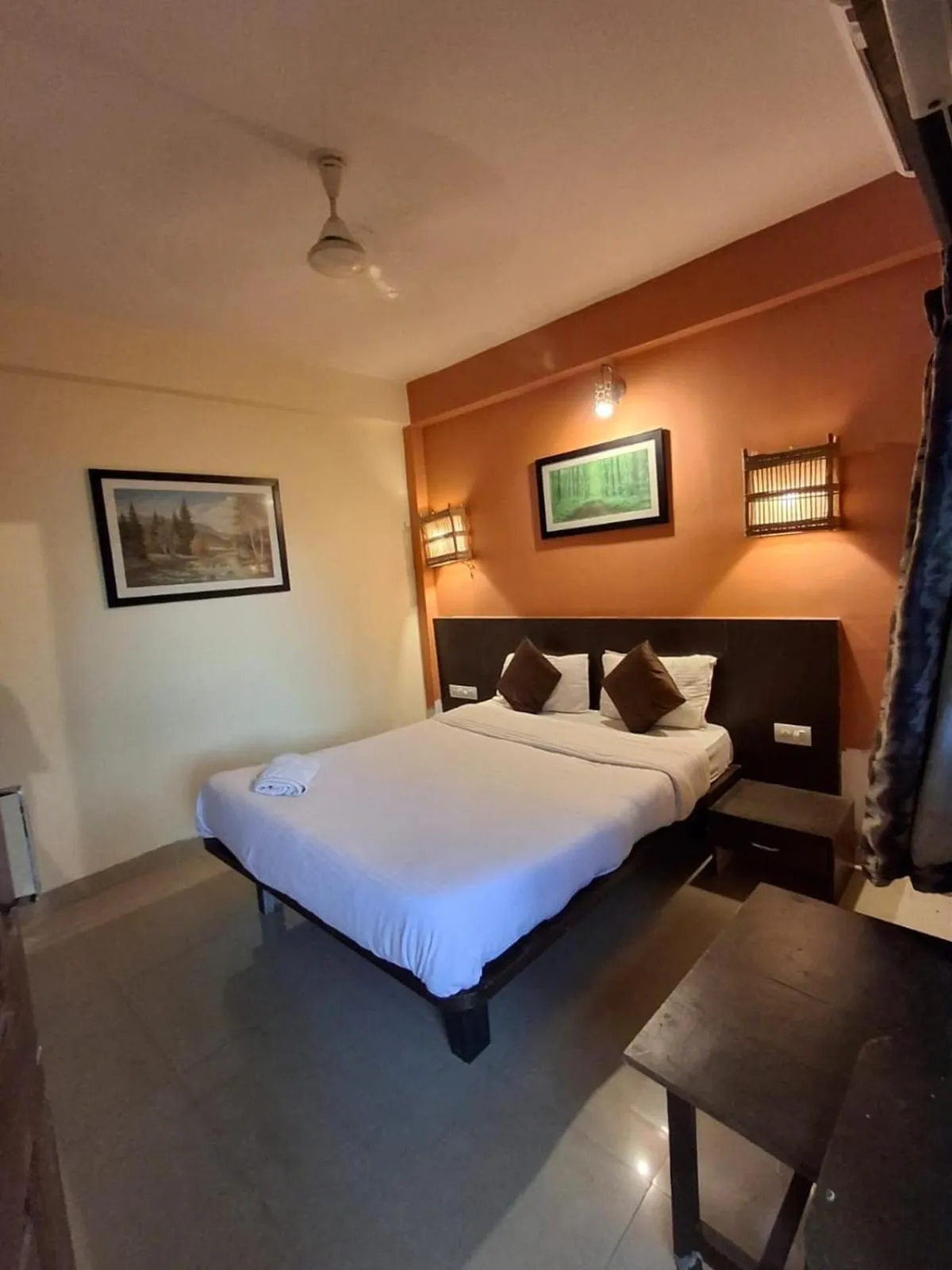 Bed in Hotel Rajeshwar