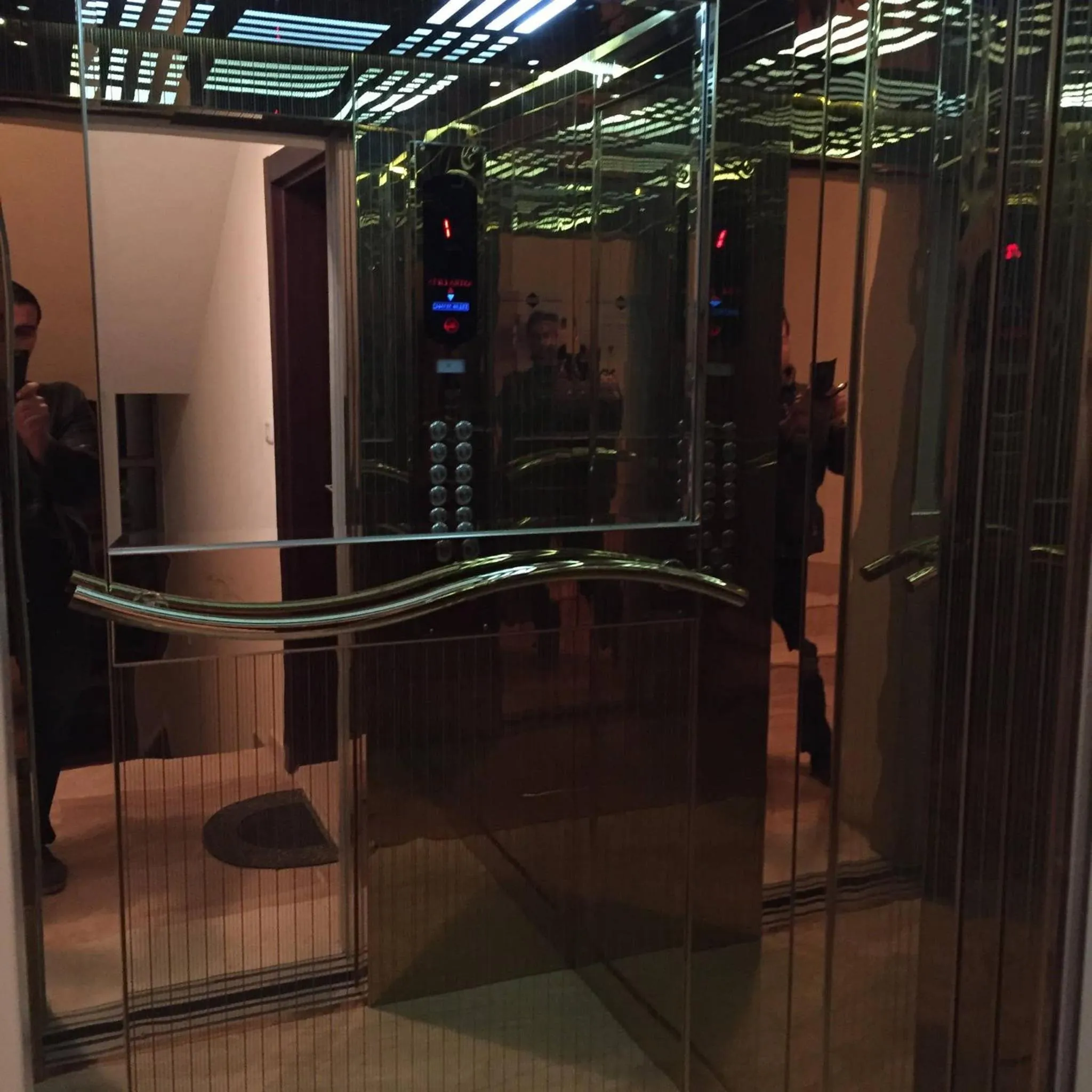 The Royal Luxury King Terrace 1