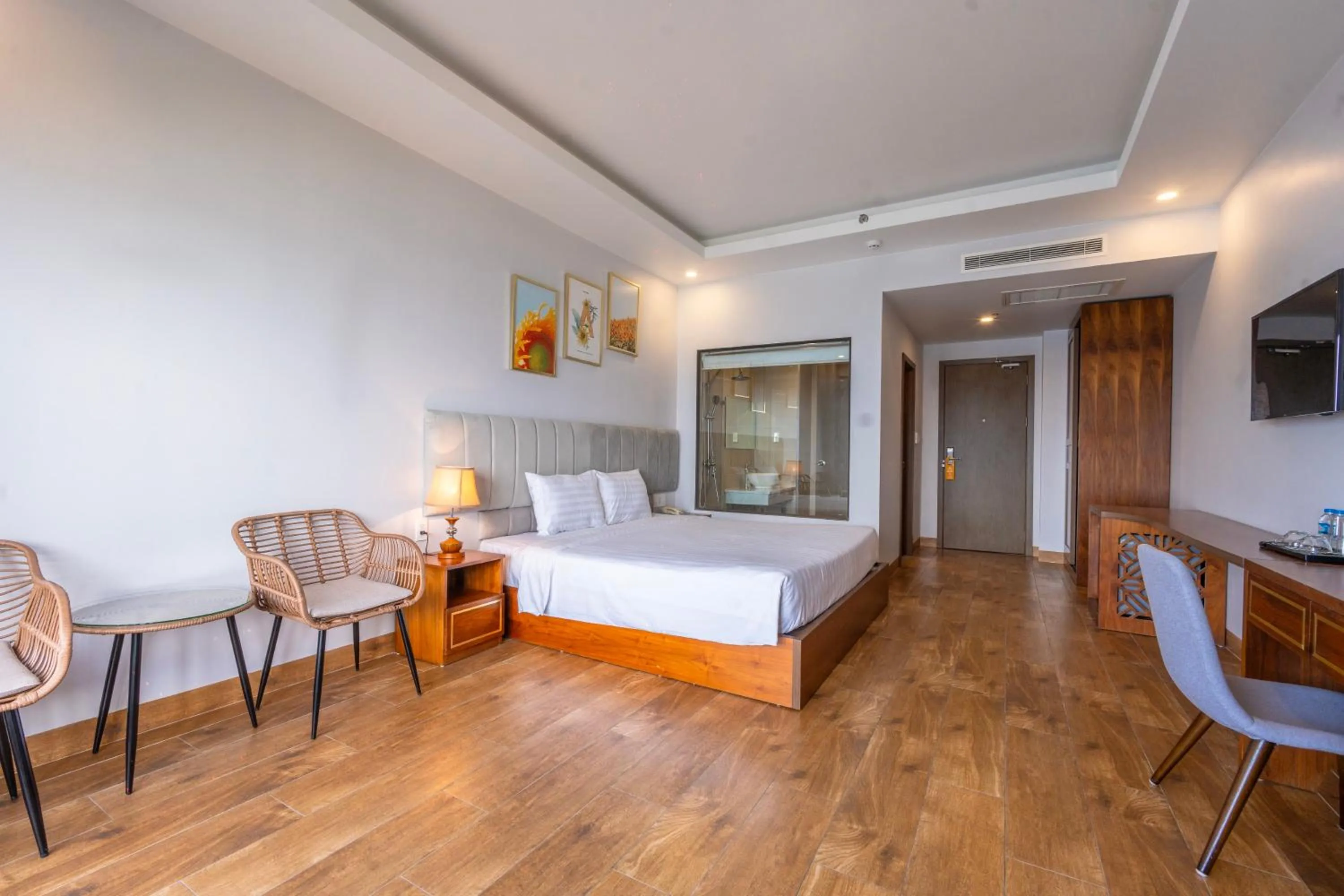 Photo of the whole room, Bed in Maris Beach Hotel Phu Quoc