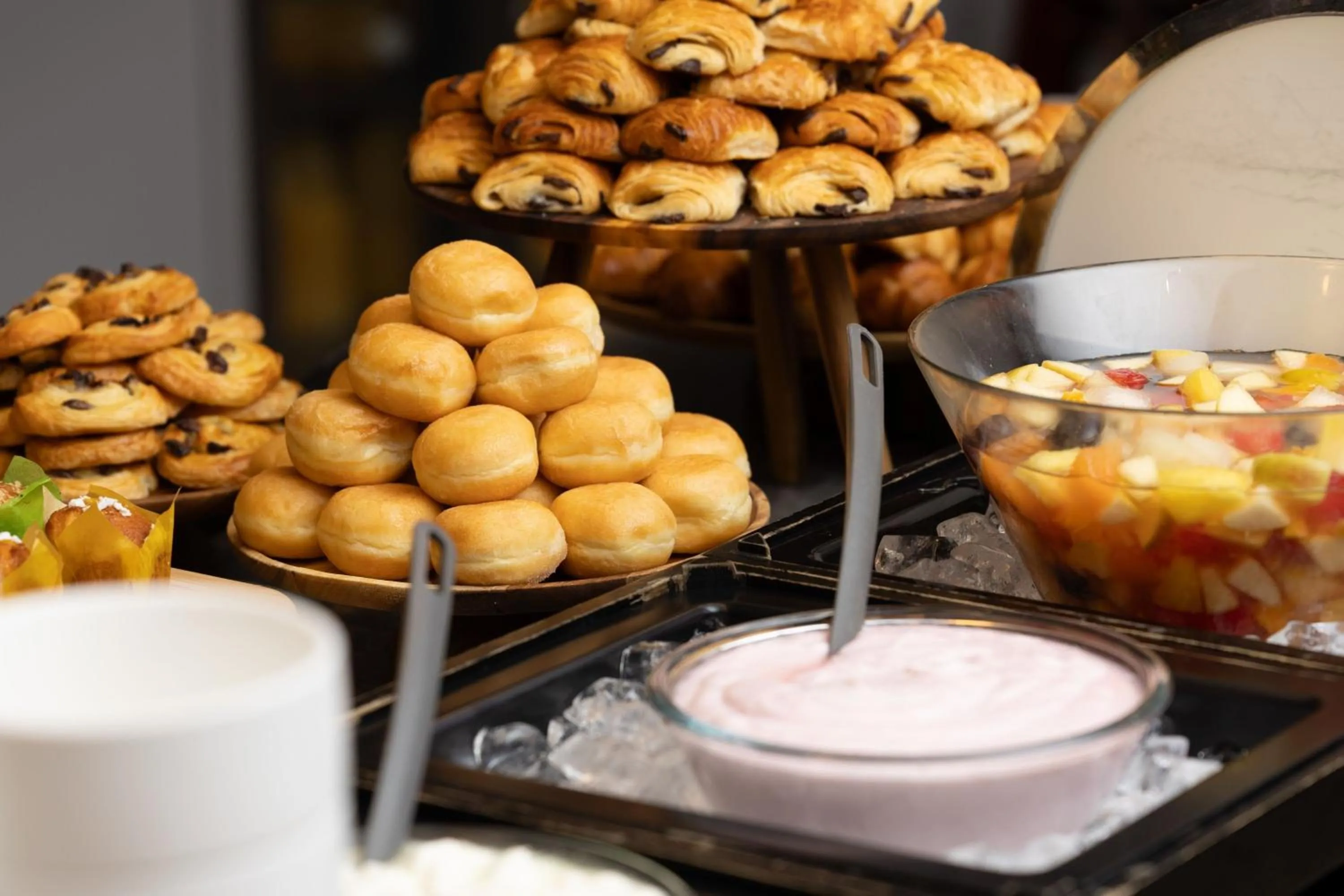 Breakfast in Residence Inn by Marriott Brussels Airport