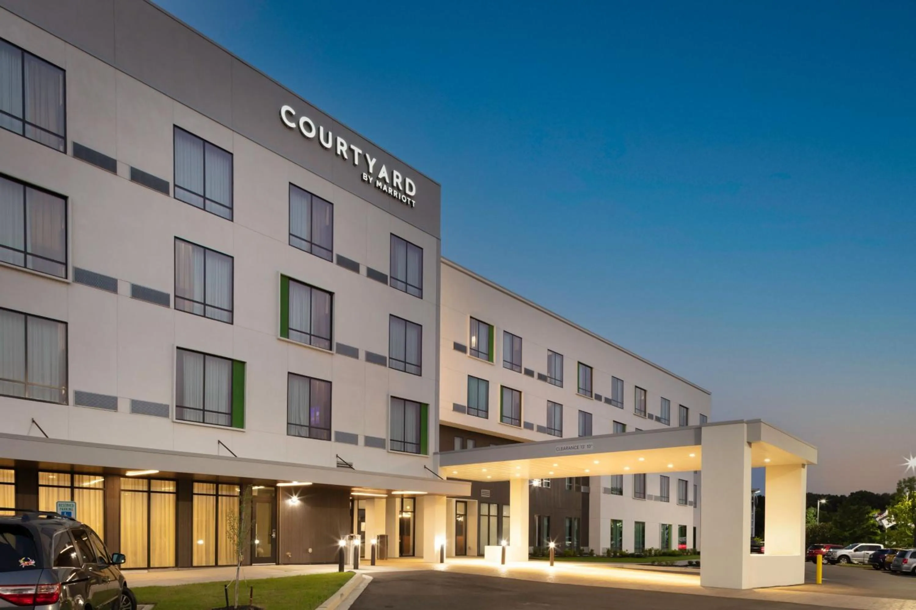 Property building in Courtyard by Marriott Memphis East Galleria