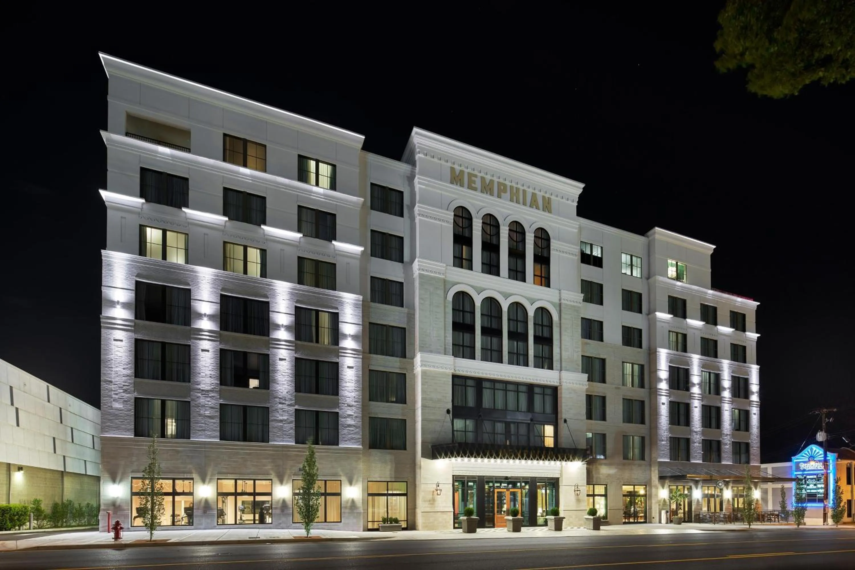 Property building in The Memphian, a Tribute Portfolio Hotel