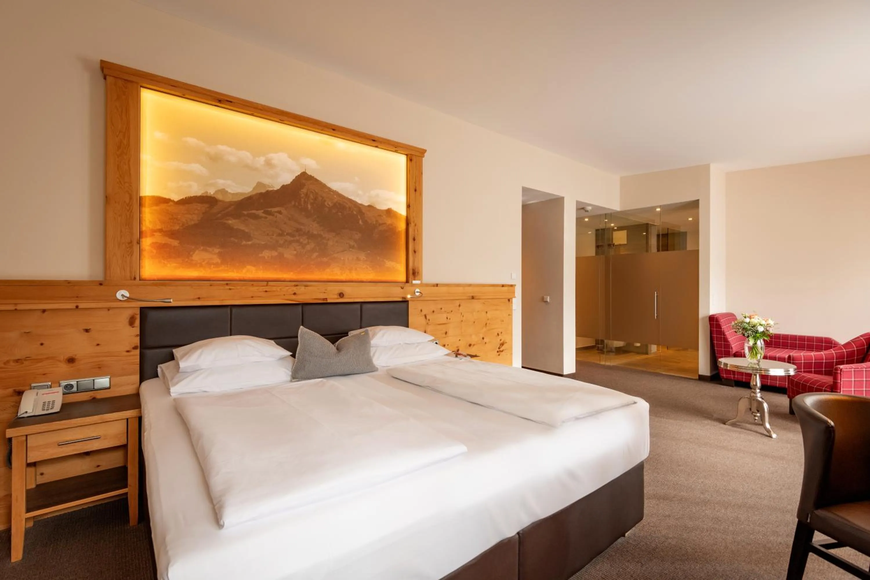 Photo of the whole room, Bed in Hotel Elisabeth, 4 Sterne Superior