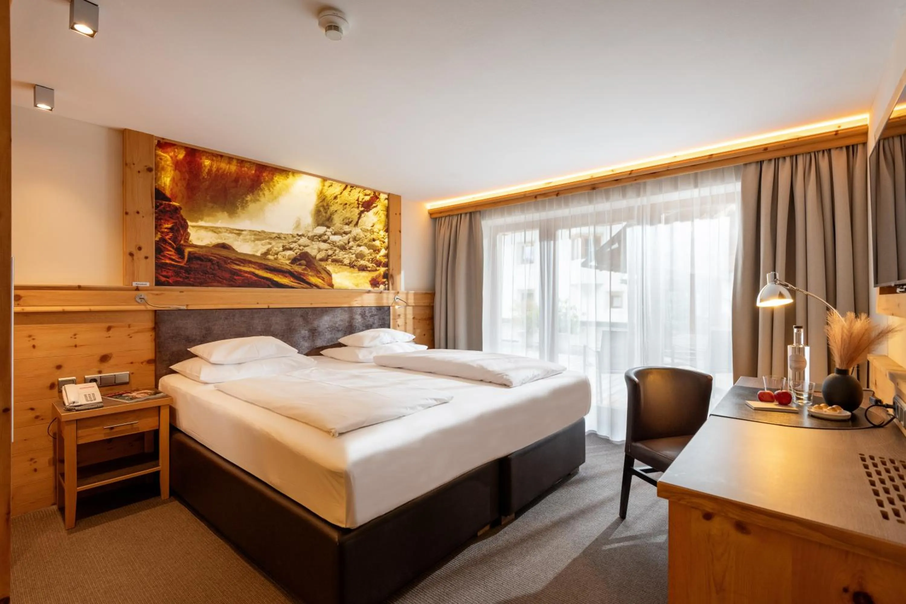 Photo of the whole room, Bed in Hotel Elisabeth, 4 Sterne Superior