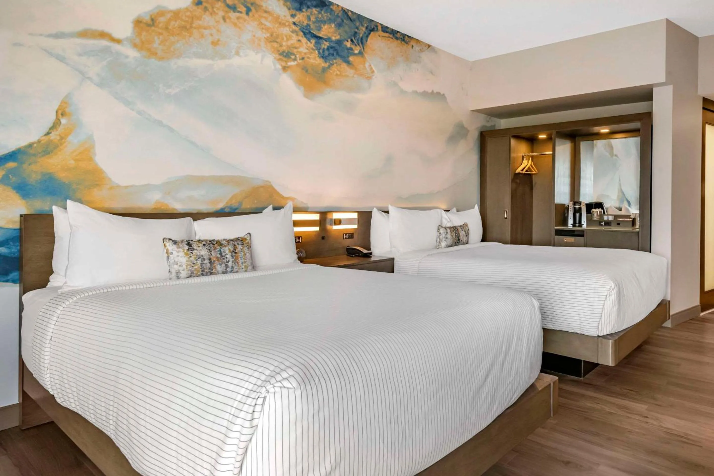 Bedroom, Bed in Cambria Hotel Orlando Airport