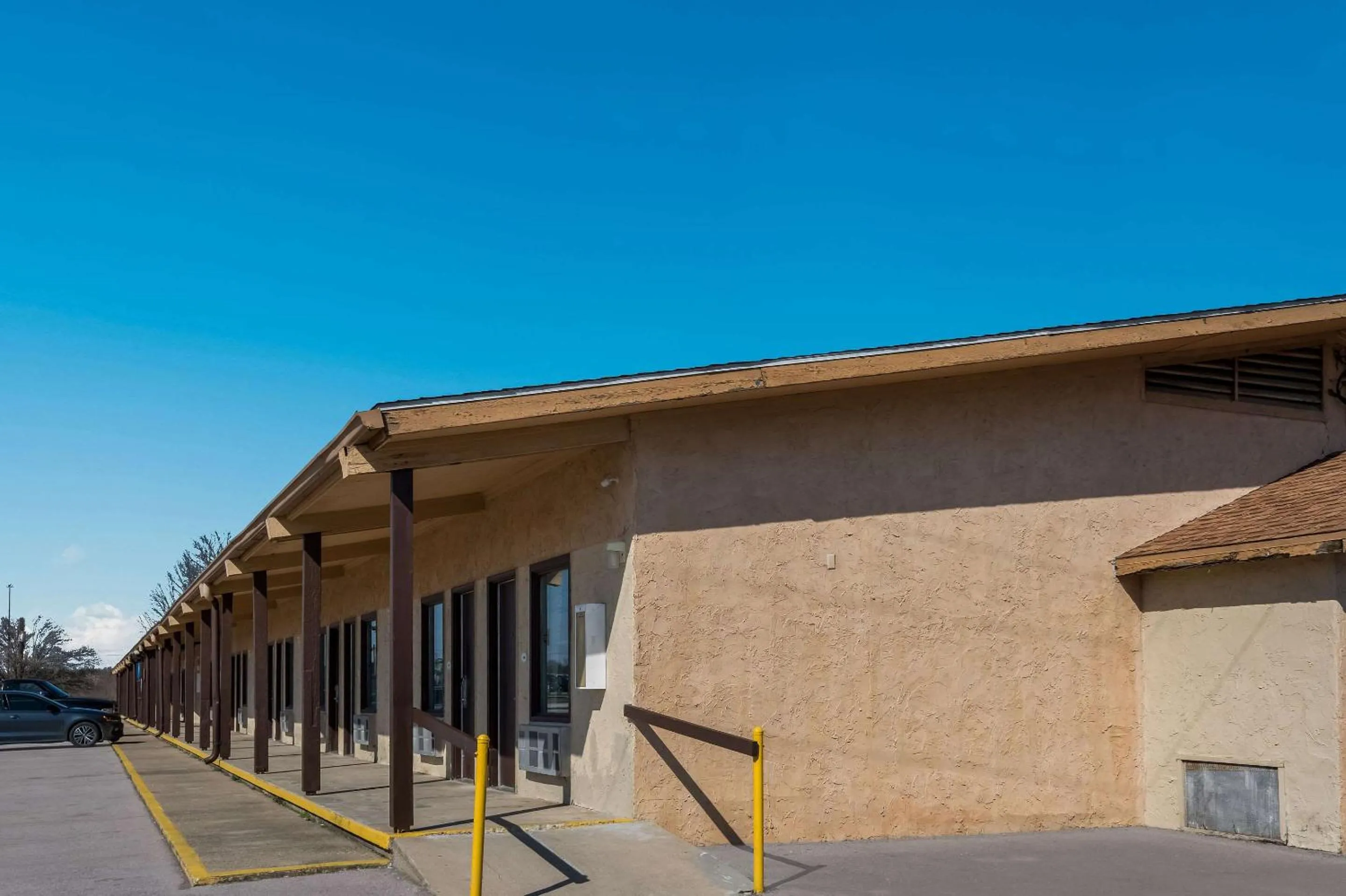 Property building in Suburban Studios Brazil