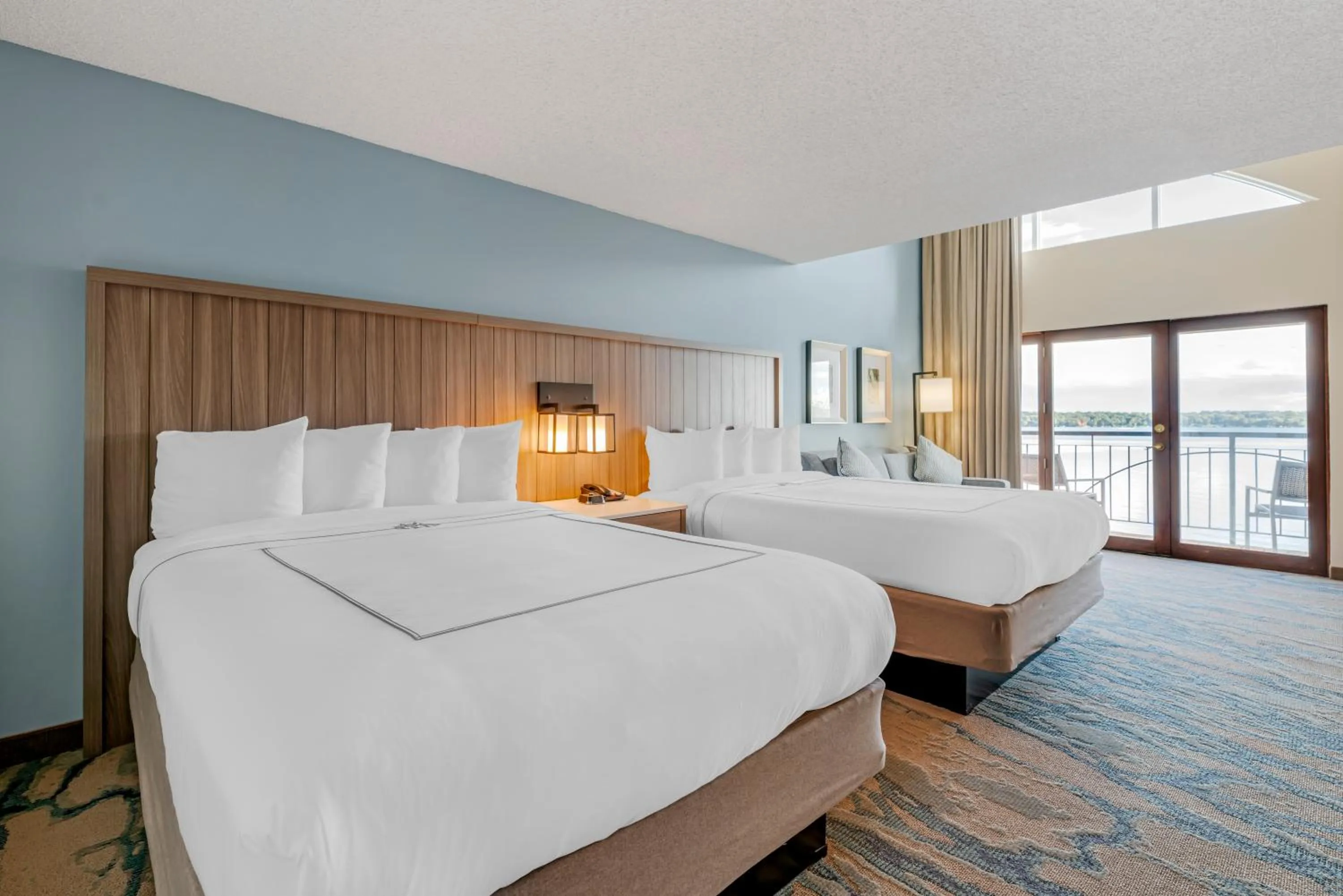 Photo of the whole room, Bed in Heidel House Hotel and Conference Center, an Ascend Collection Hotel