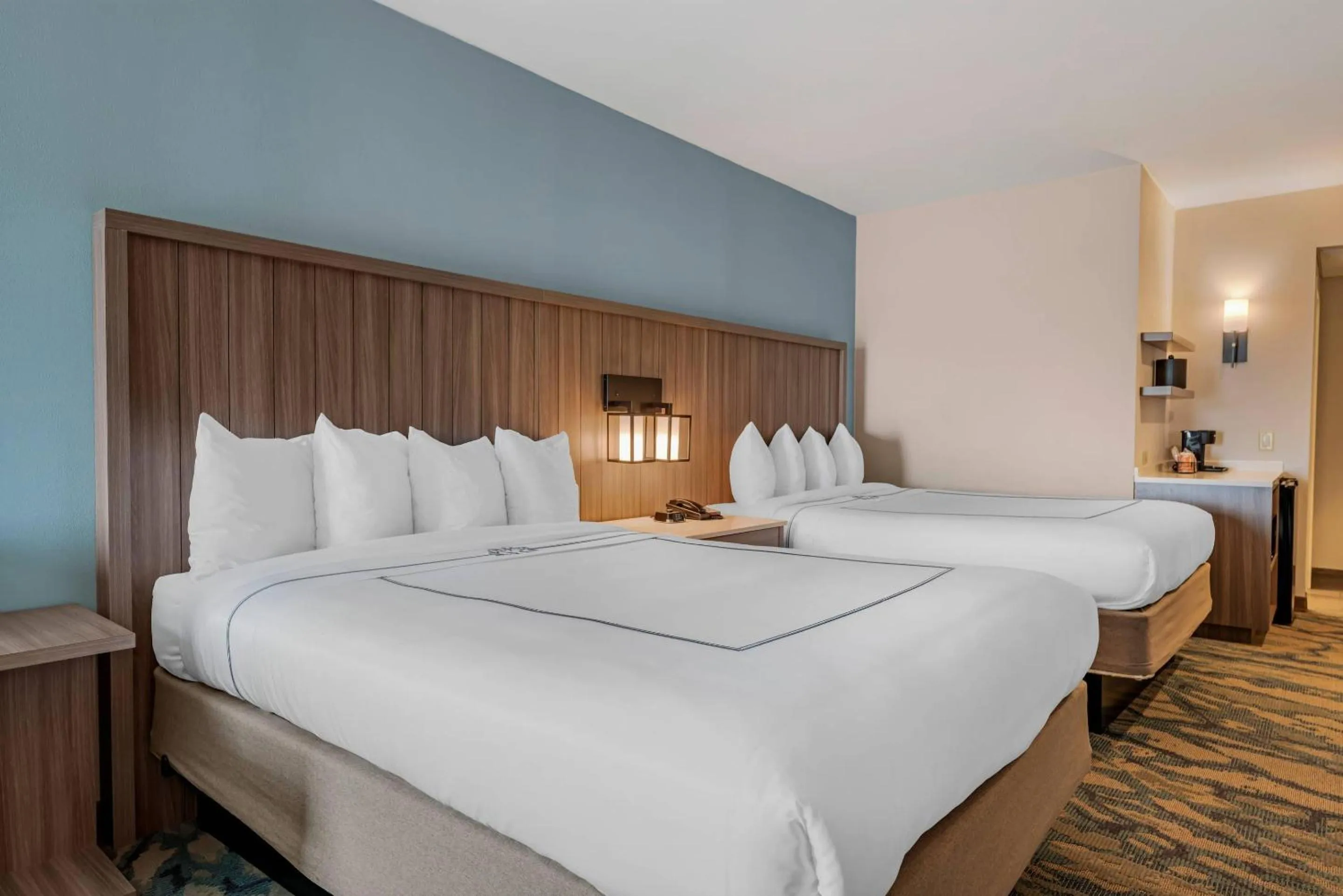 Bedroom, Bed in Heidel House Hotel and Conference Center, an Ascend Collection Hotel