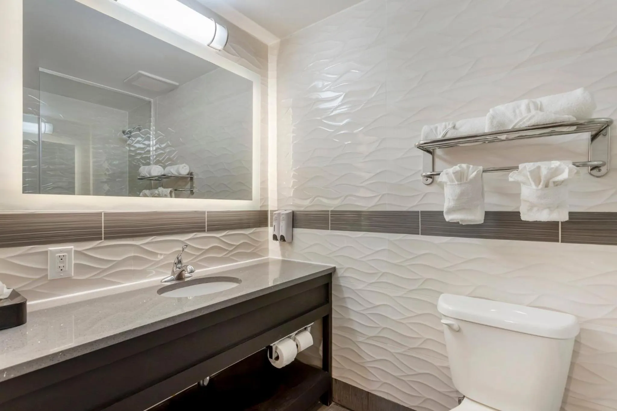 Bathroom in Red Roof PLUS Brooklyn - Flatbush Ave