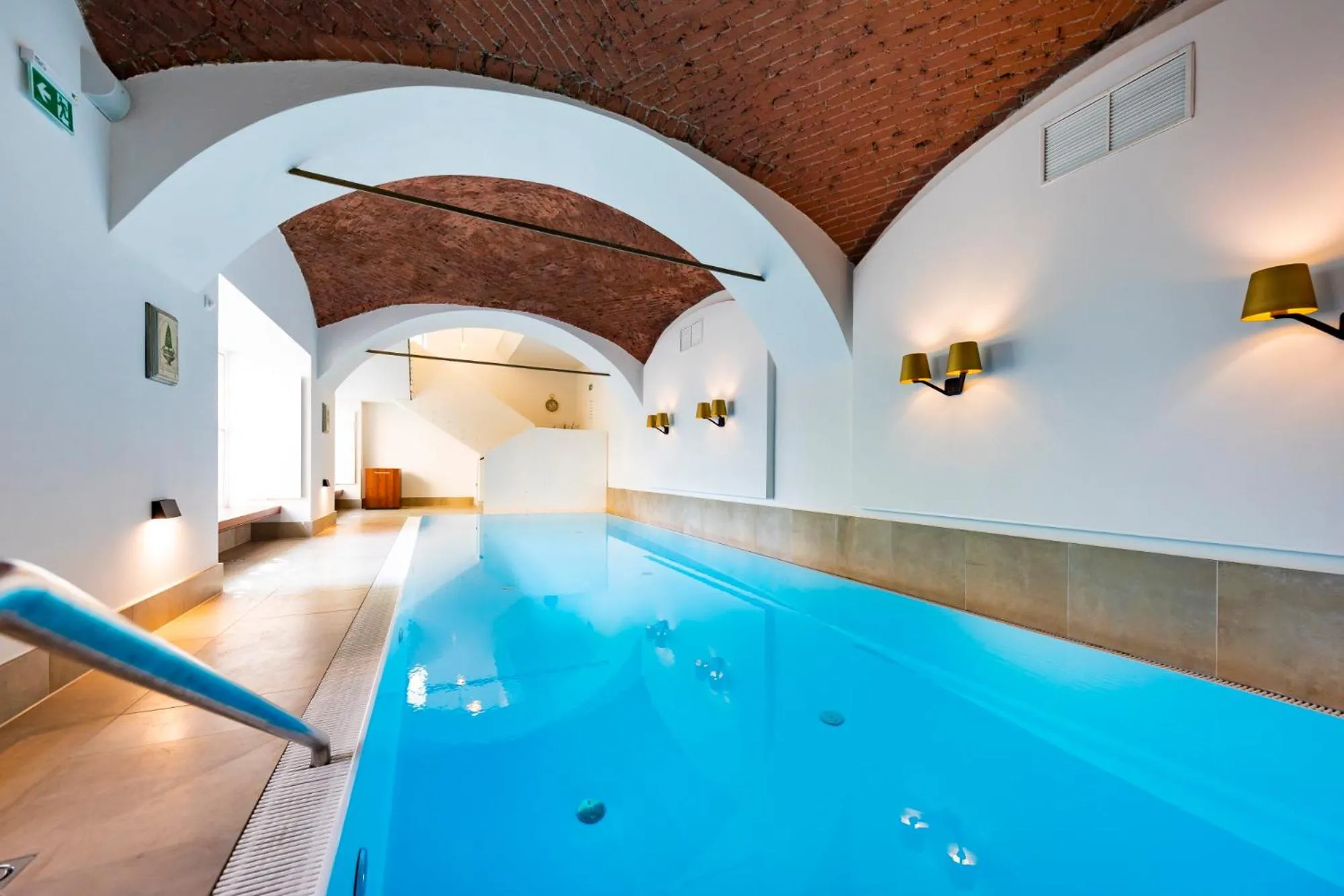 Swimming pool in Parkhotel Graz - Traditional Luxury