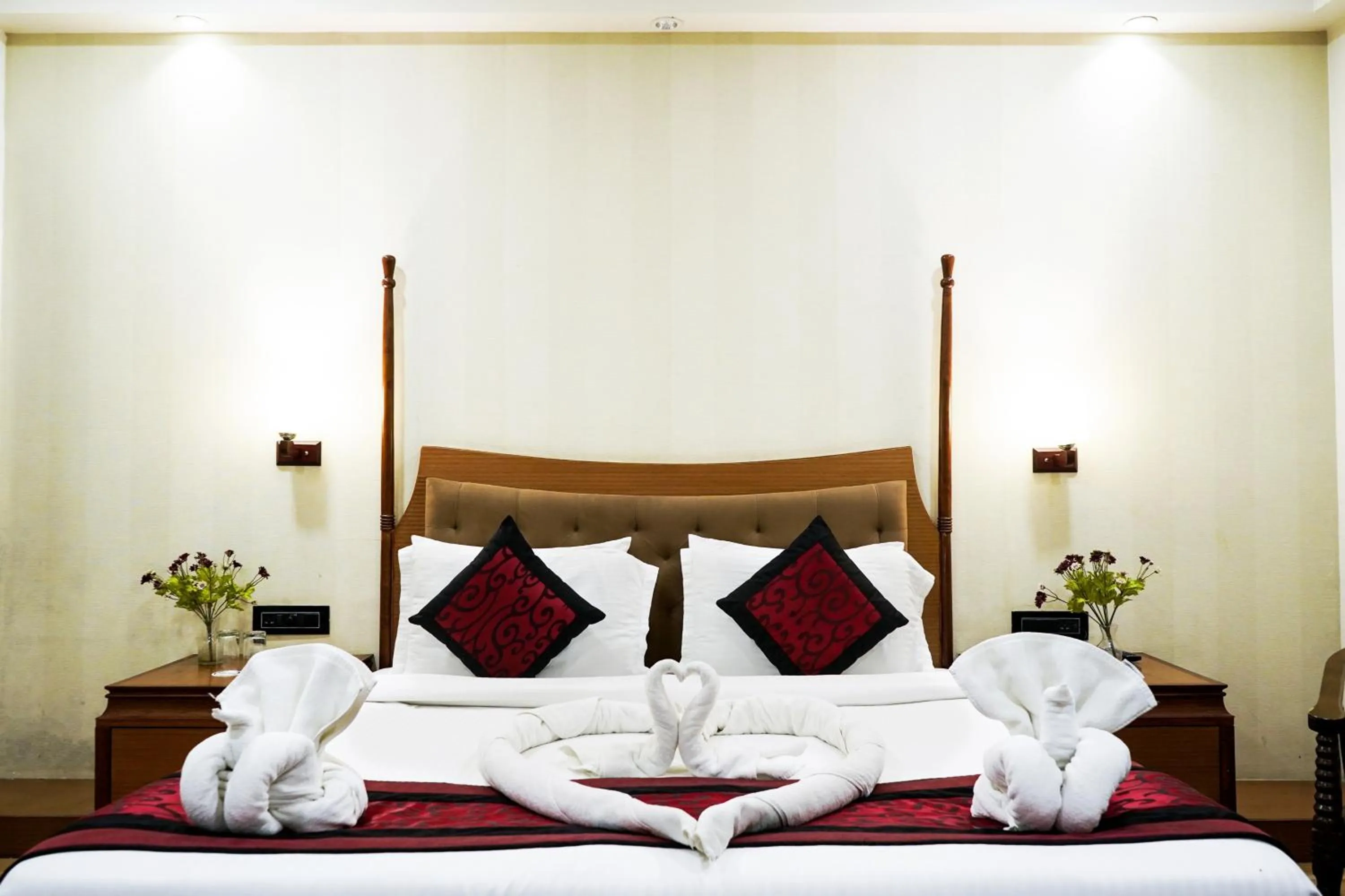 Bed in Hotel Adityaz