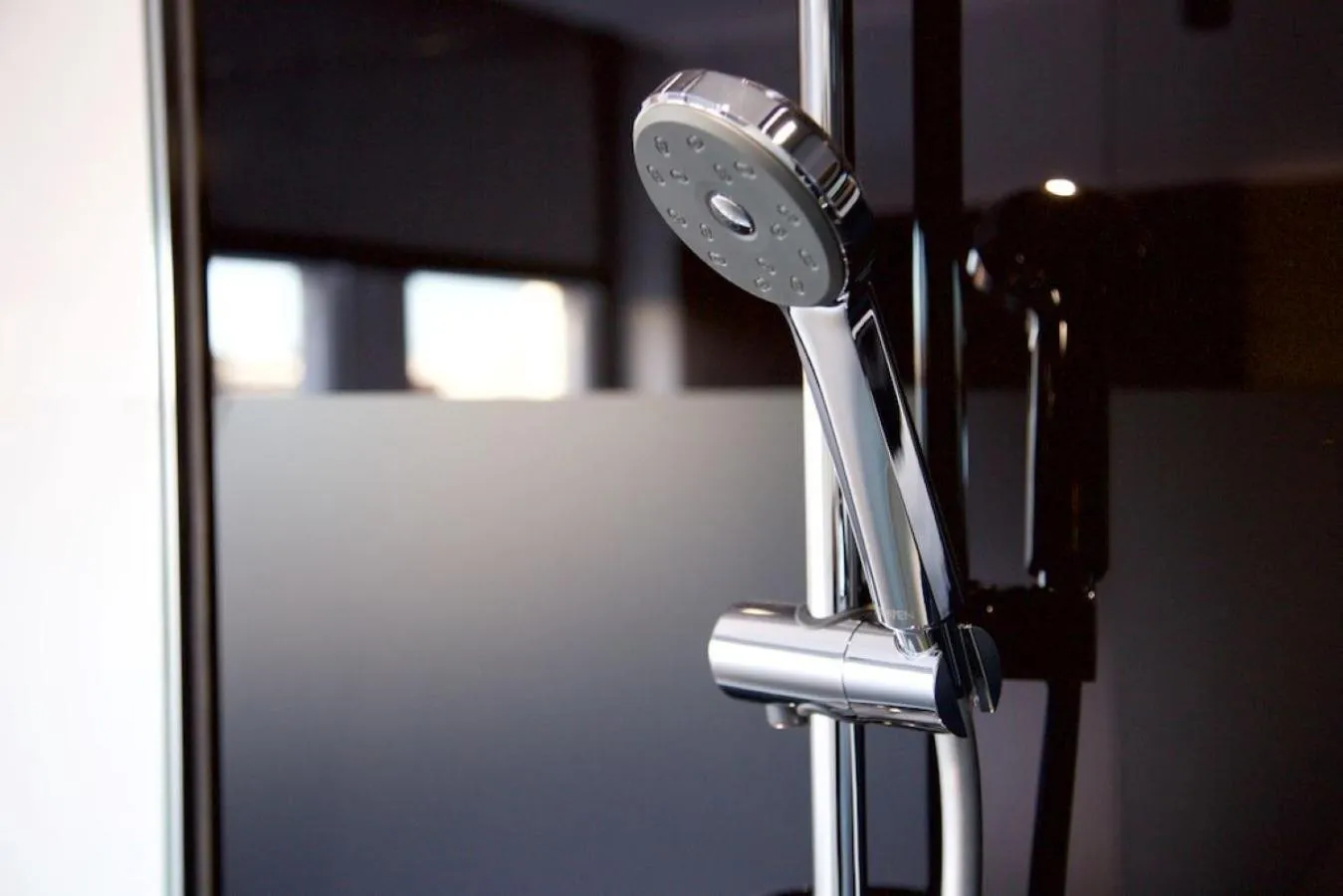 Shower in The Z Hotel Strand