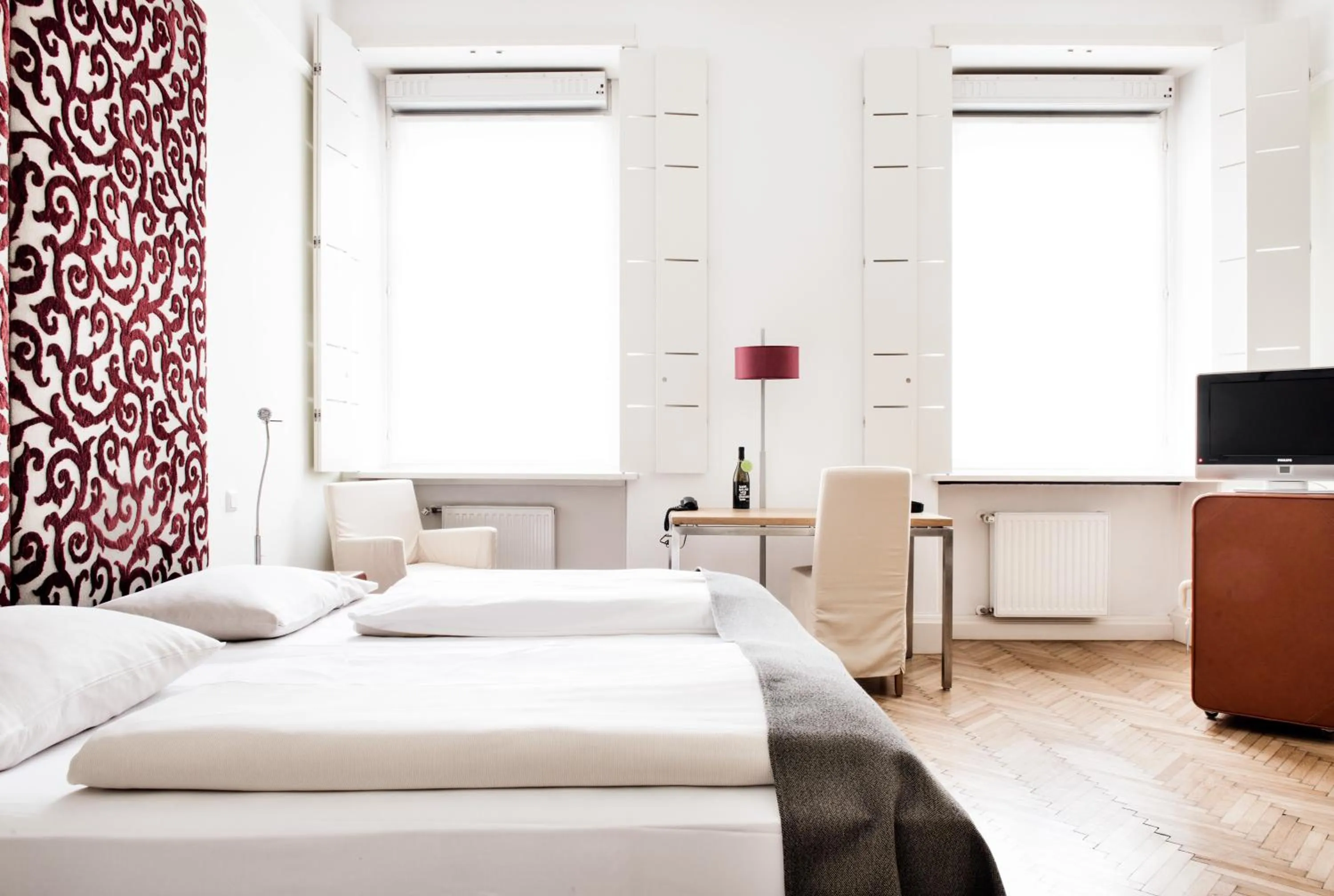 Bed in Hotel Weitzer Graz - Centre of Graz