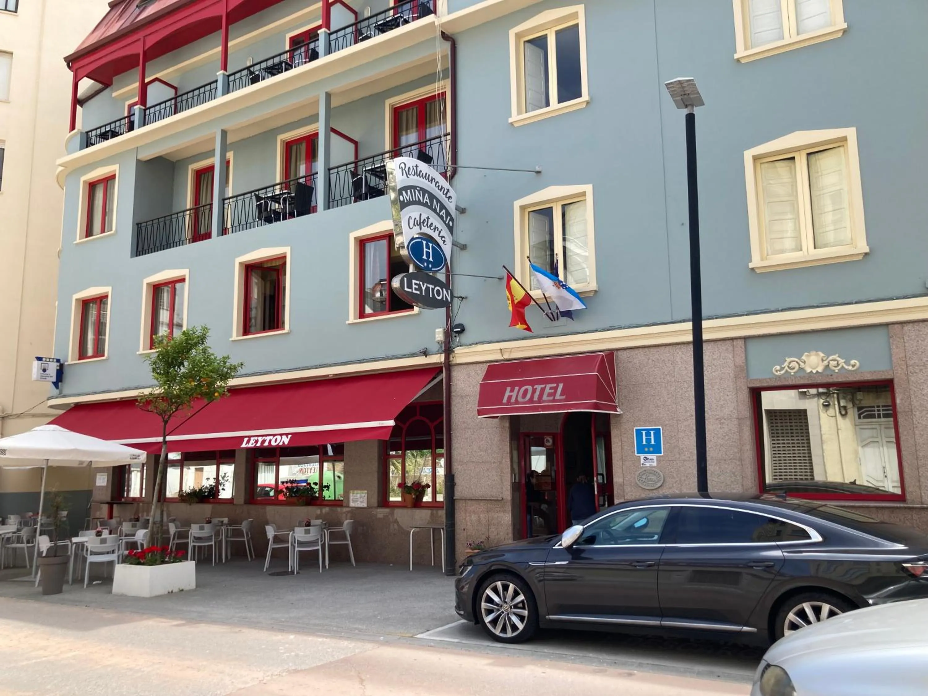 Property building in Hotel Leyton