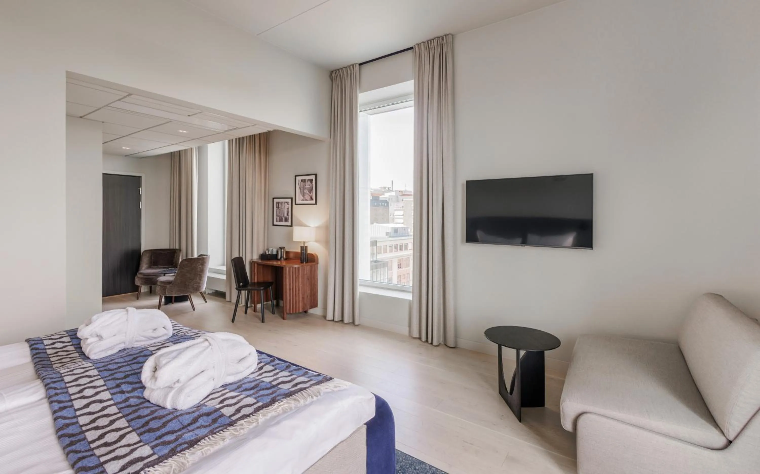 Bed in Clarion Collection Hotel Tapetfabriken