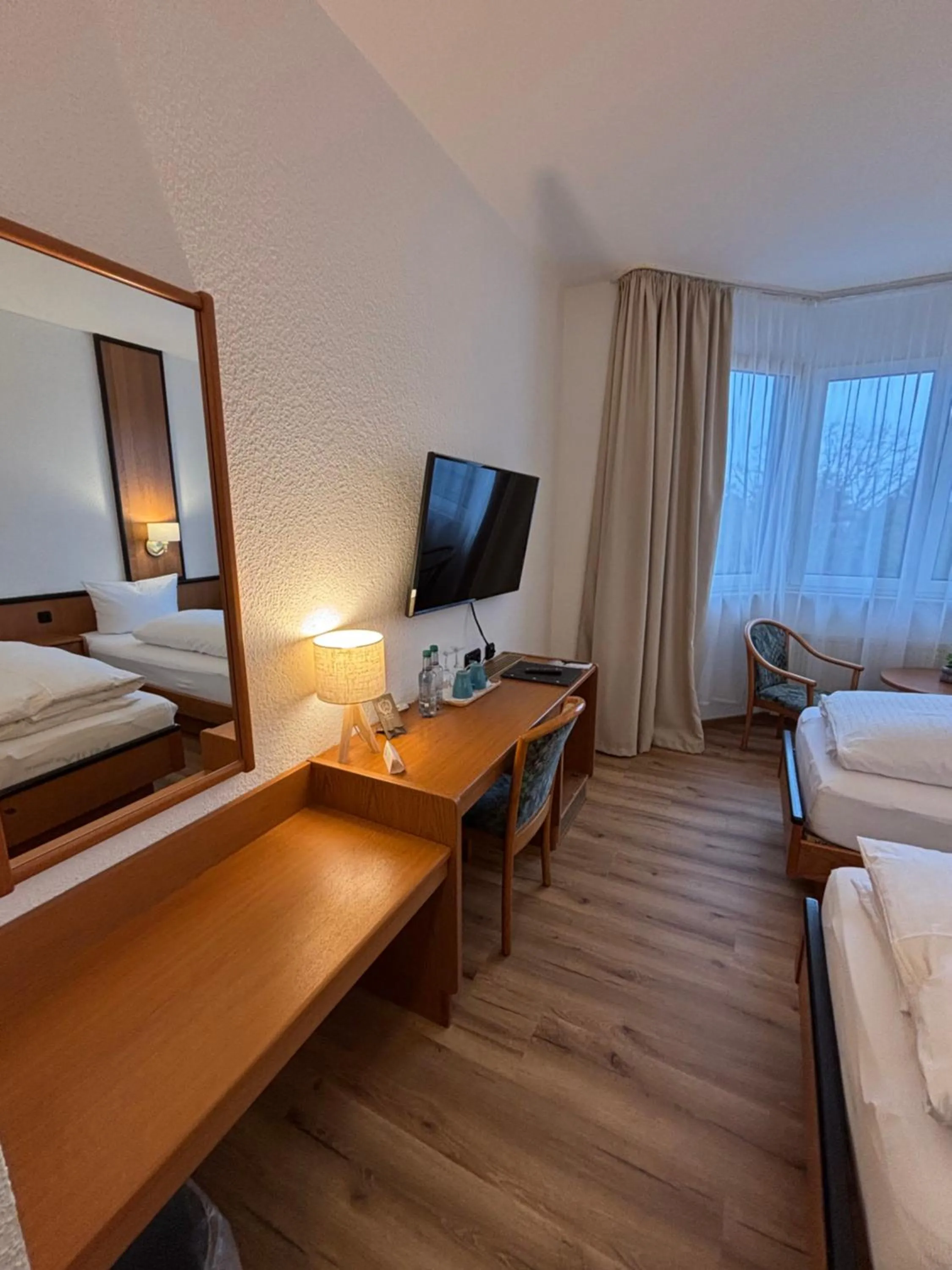 Photo of the whole room, Bed in E&D Hotel Rodgau
