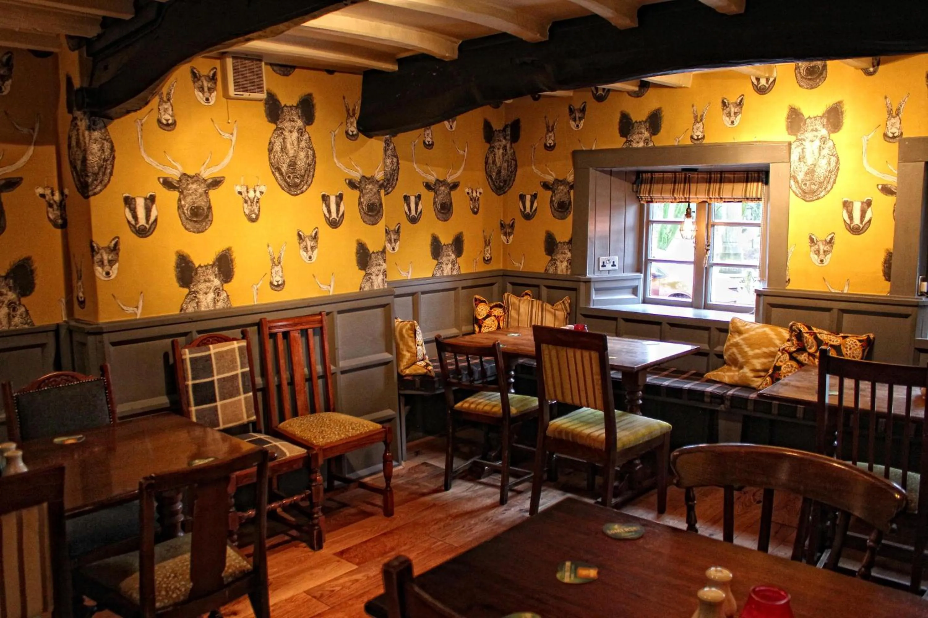 Lounge or bar in The Fountaine Inn