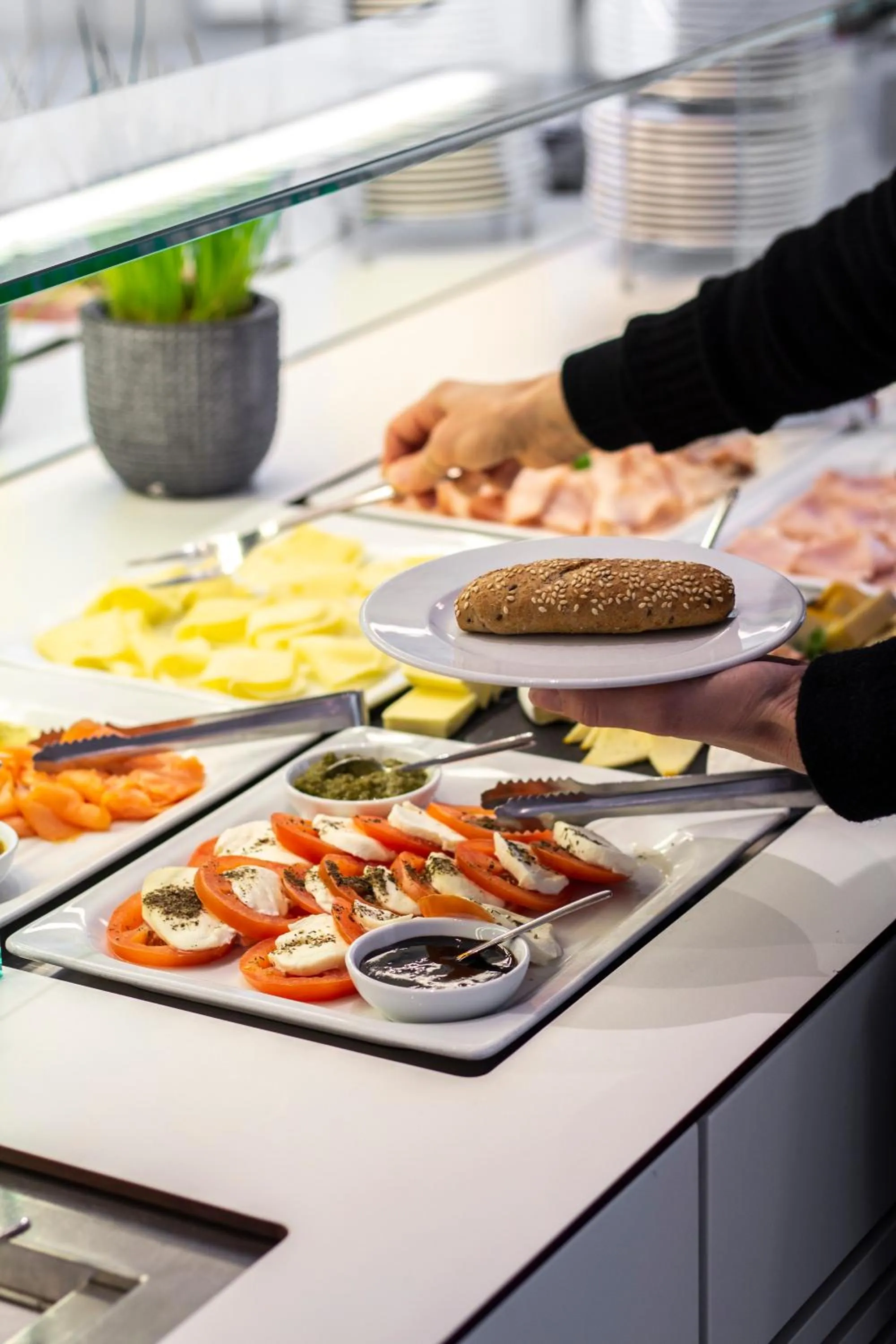 Breakfast in Augarten Art Hotel, a Member of Design Hotels