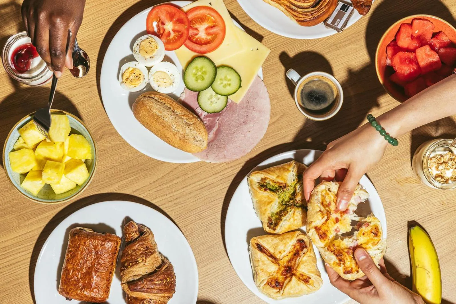 Breakfast in Point A Hotel Dublin Parnell Street