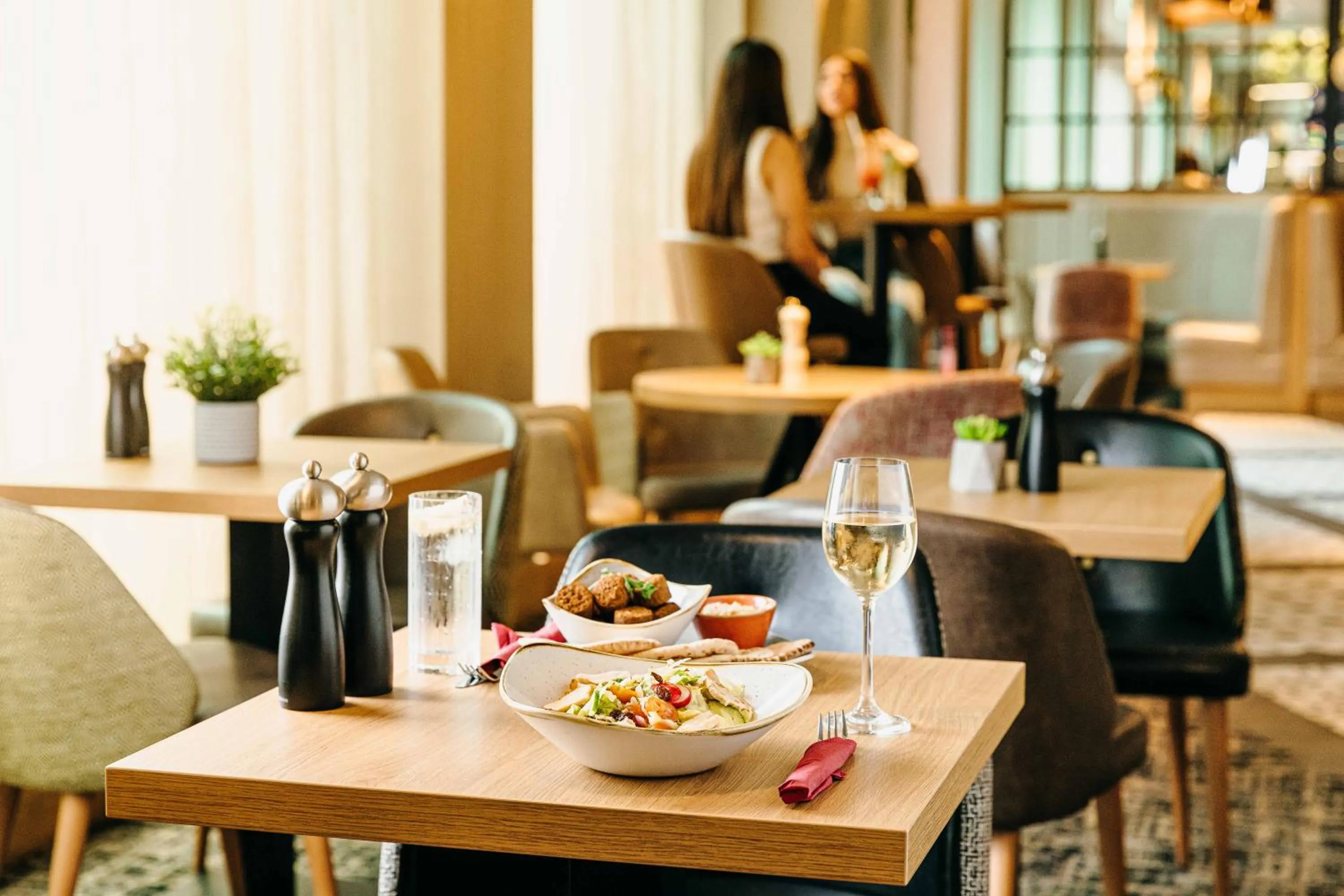 Restaurant/places to eat in Point A Hotel Dublin Parnell Street