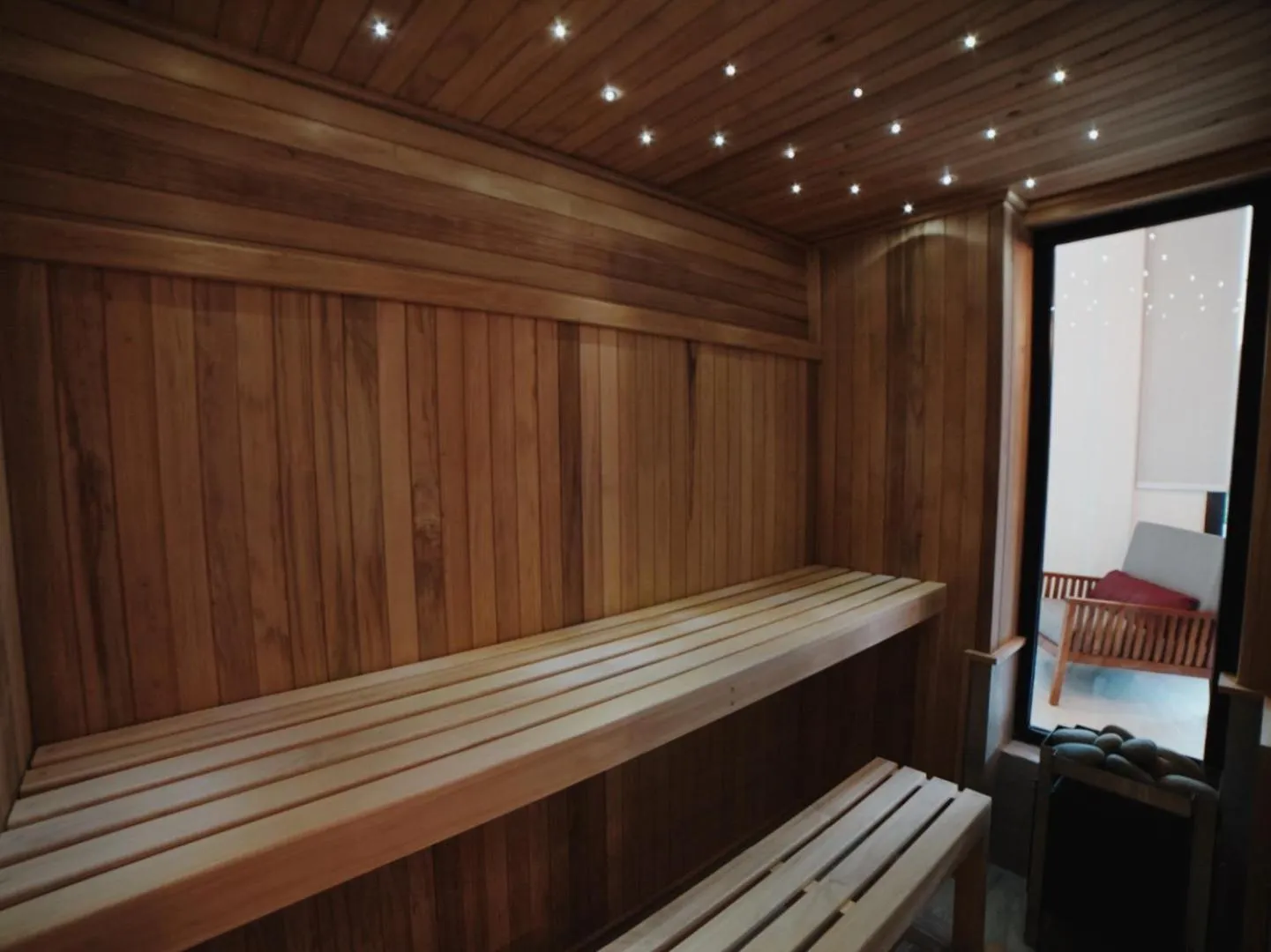 Sauna in AWKA Apart Hotel
