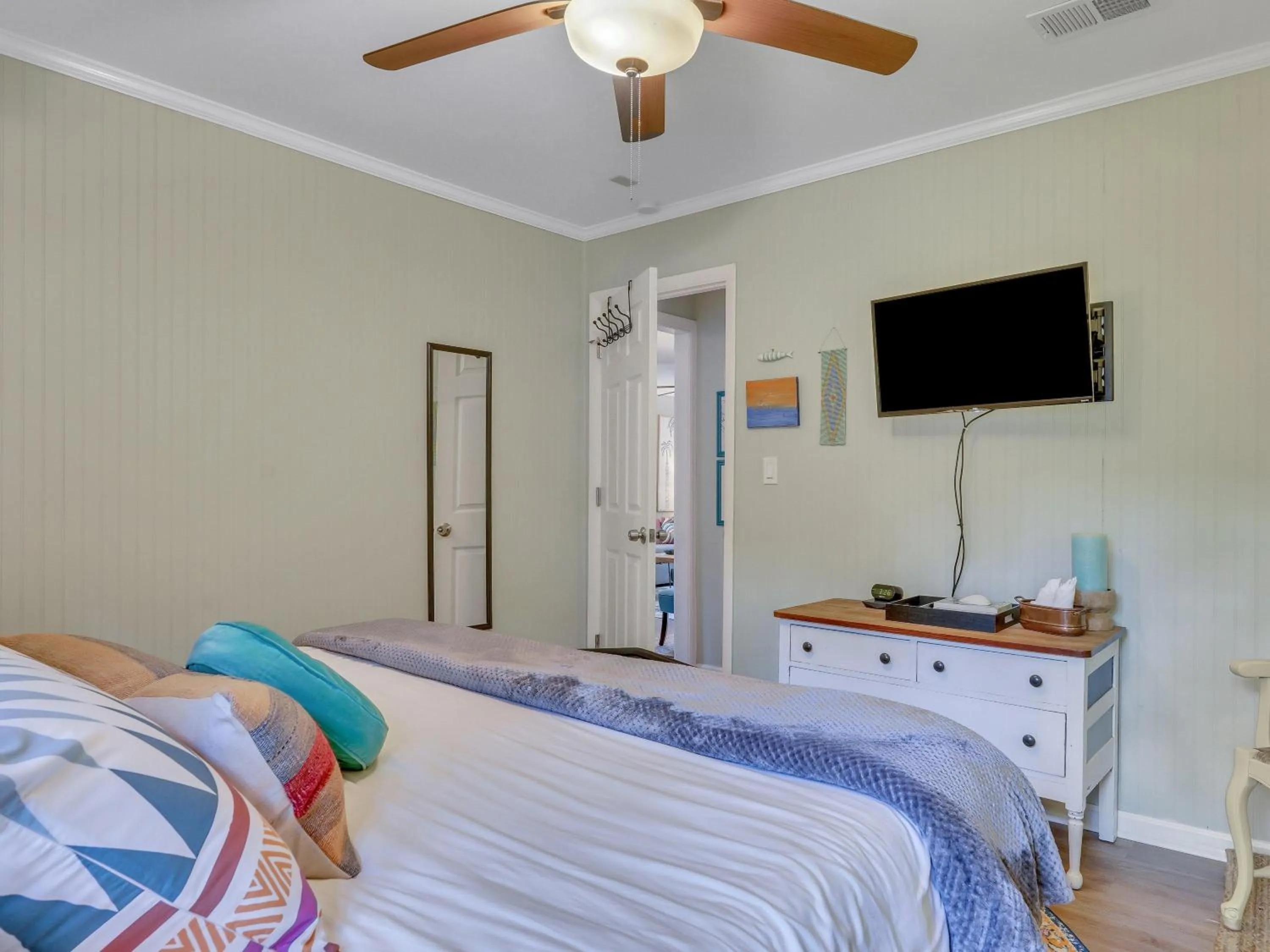 Bed in Salt Palms Cottage